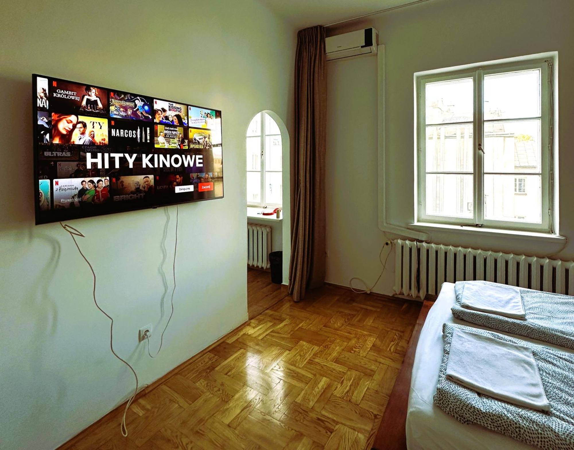 Art Dreams Chmielna 5 Apartment