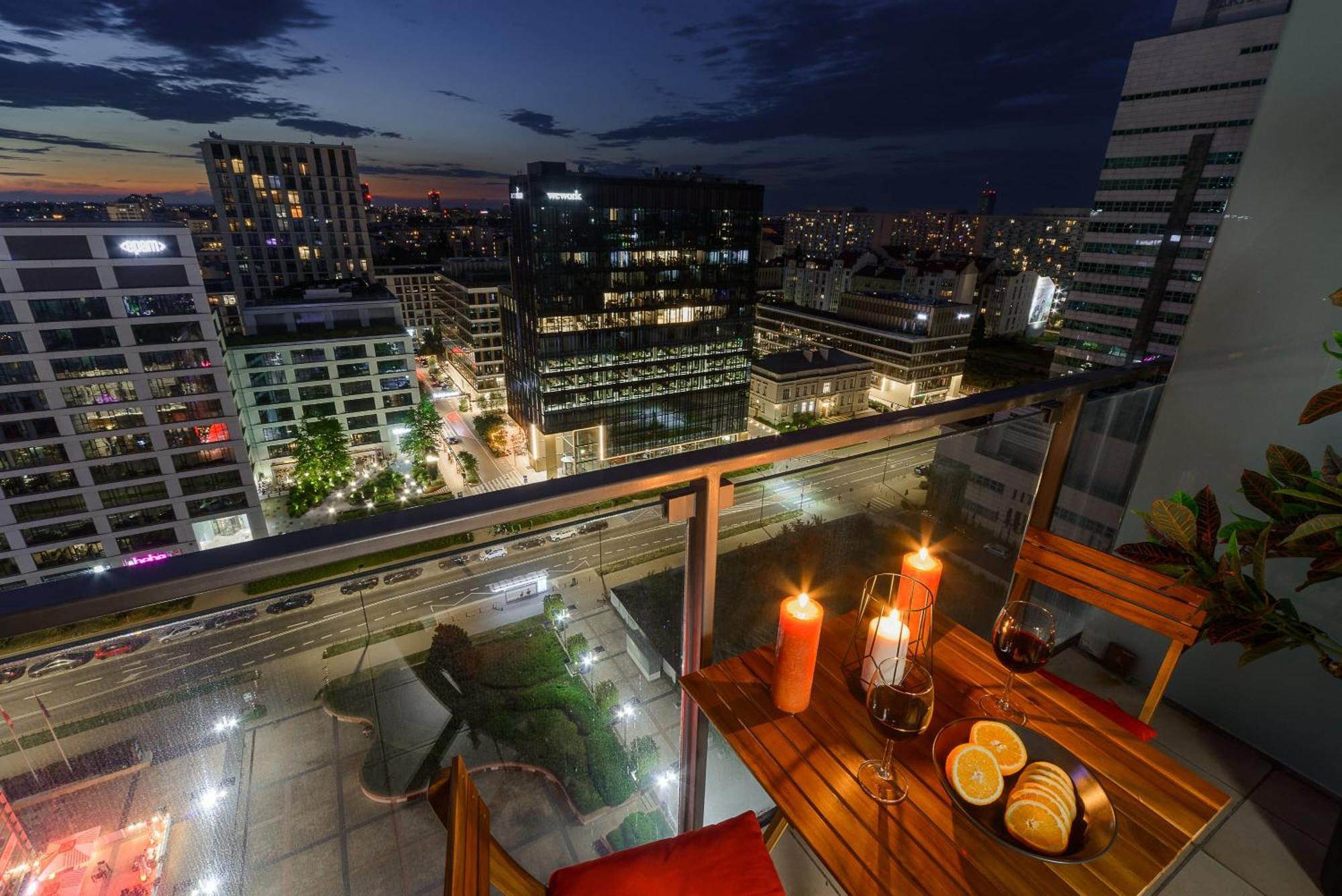 Apartment Lumina With Balcony Platinum Tower