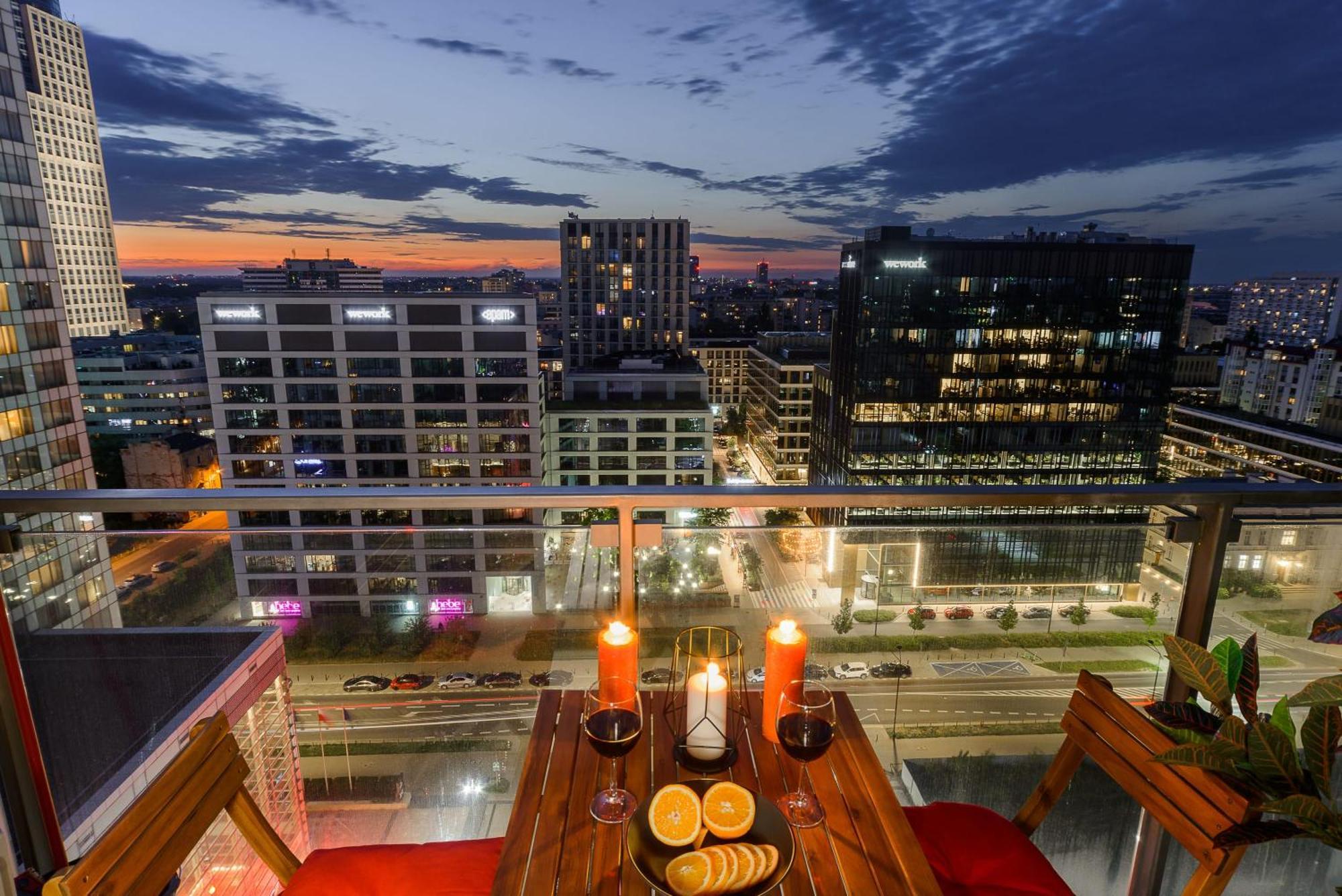 Lumina With Balcony Platinum Tower Apartment Warsaw