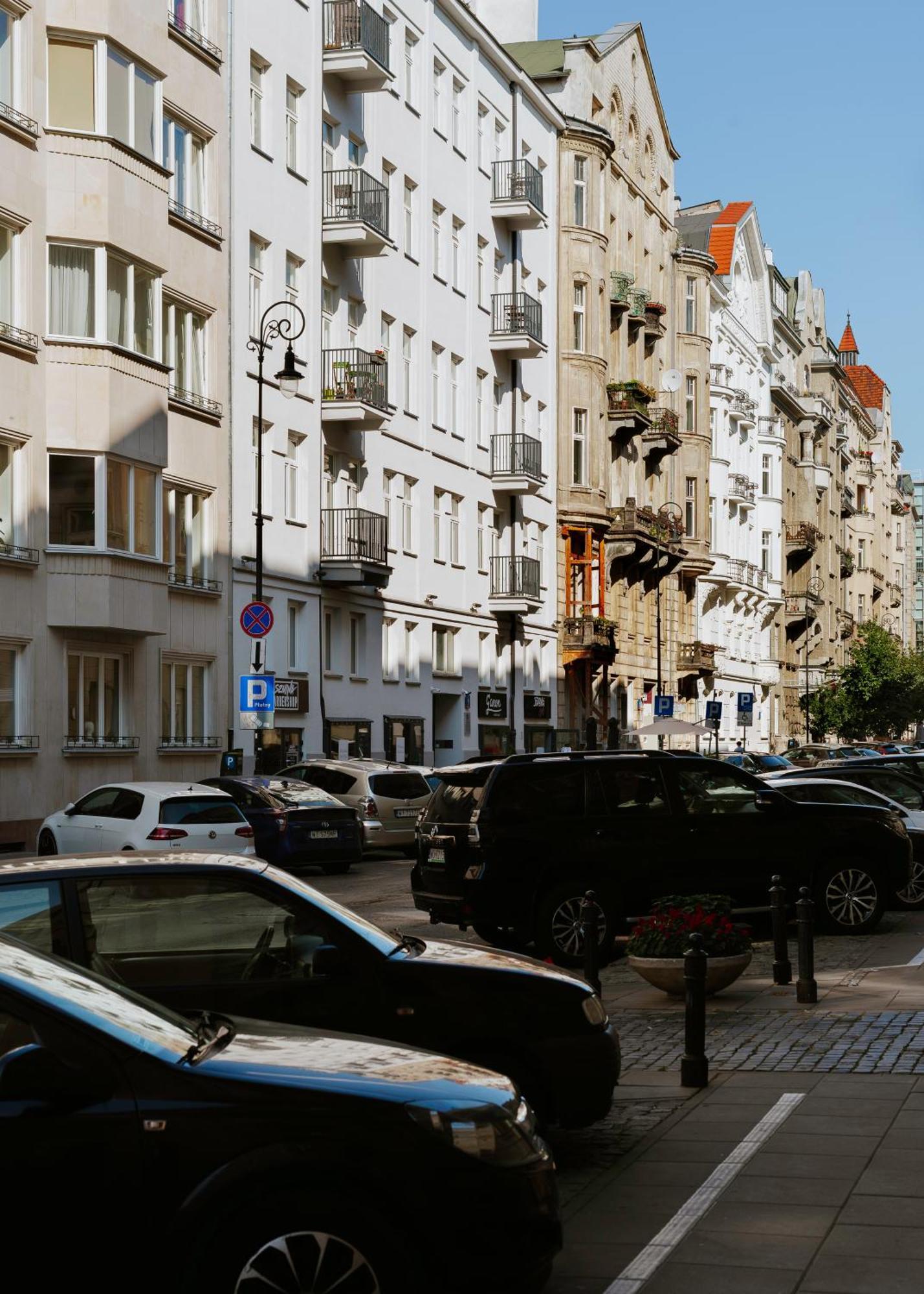 Garage - Lwowska 9 Warsaw