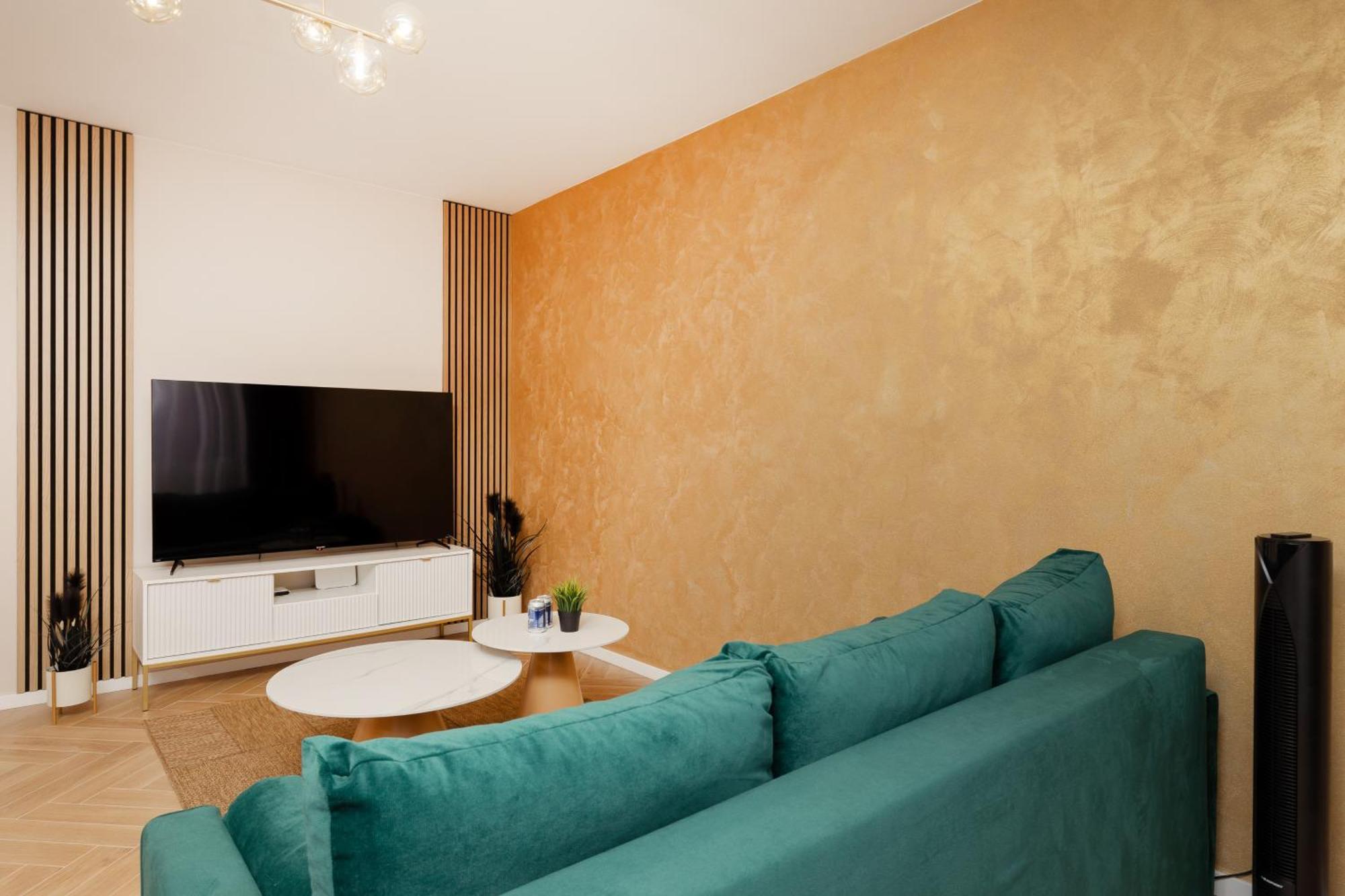 Ursus Nova With Parking By Renters Prestige * Warsaw