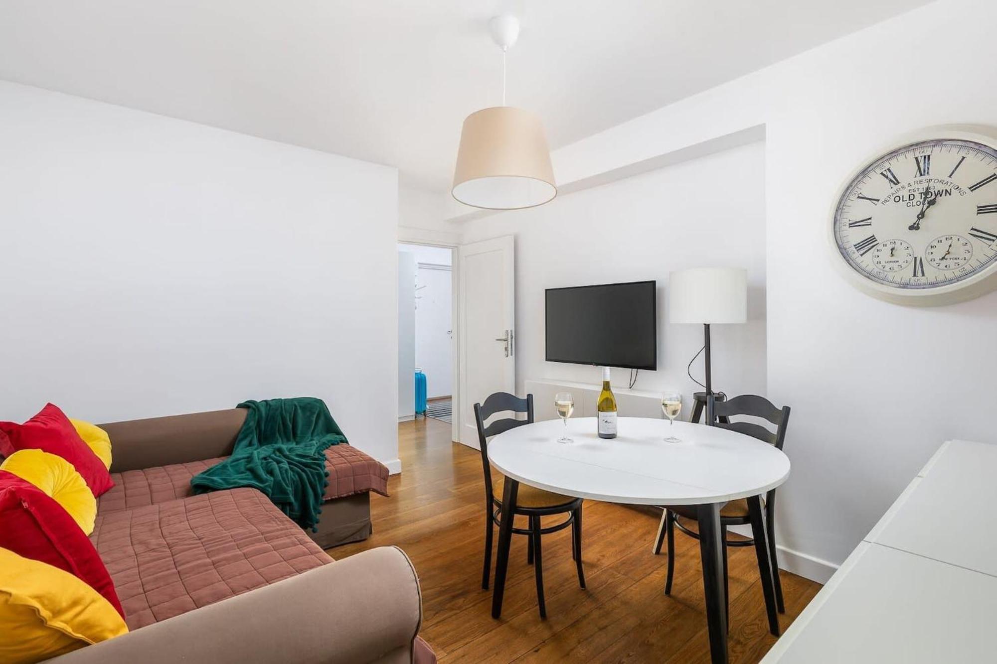 Rent Like - Salezego 6 Apartment Warsaw