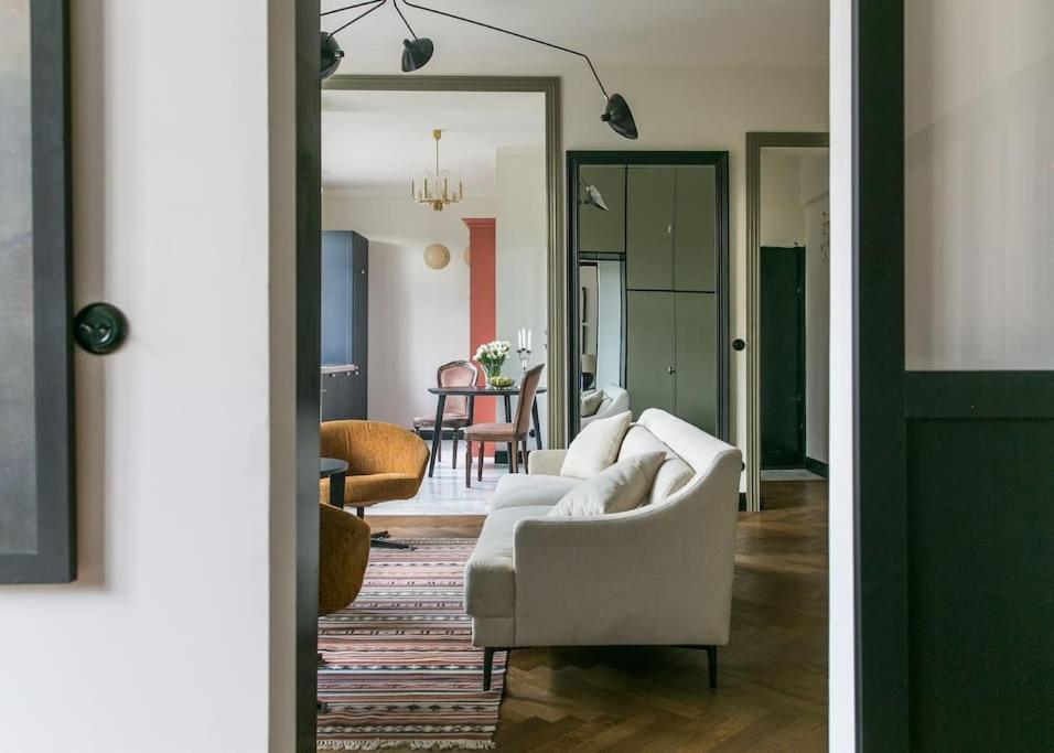 Apartment Dark Blue *