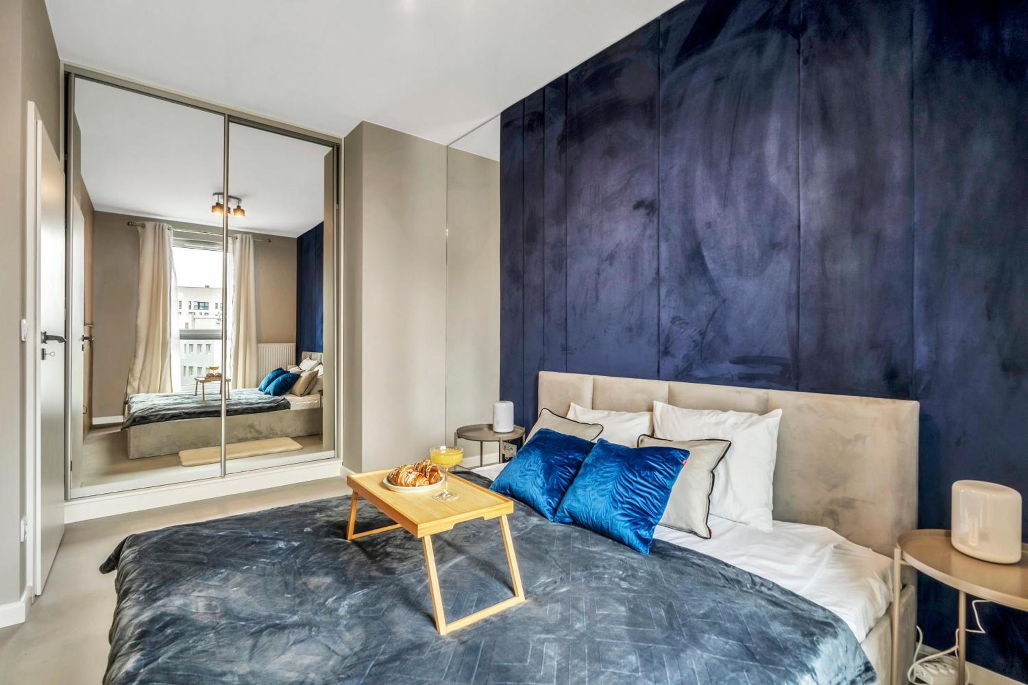 Apartamento Prestige - Two-level Loft, 72m2, 1000mbs Internet, Parking, Gym - By Rentujemy