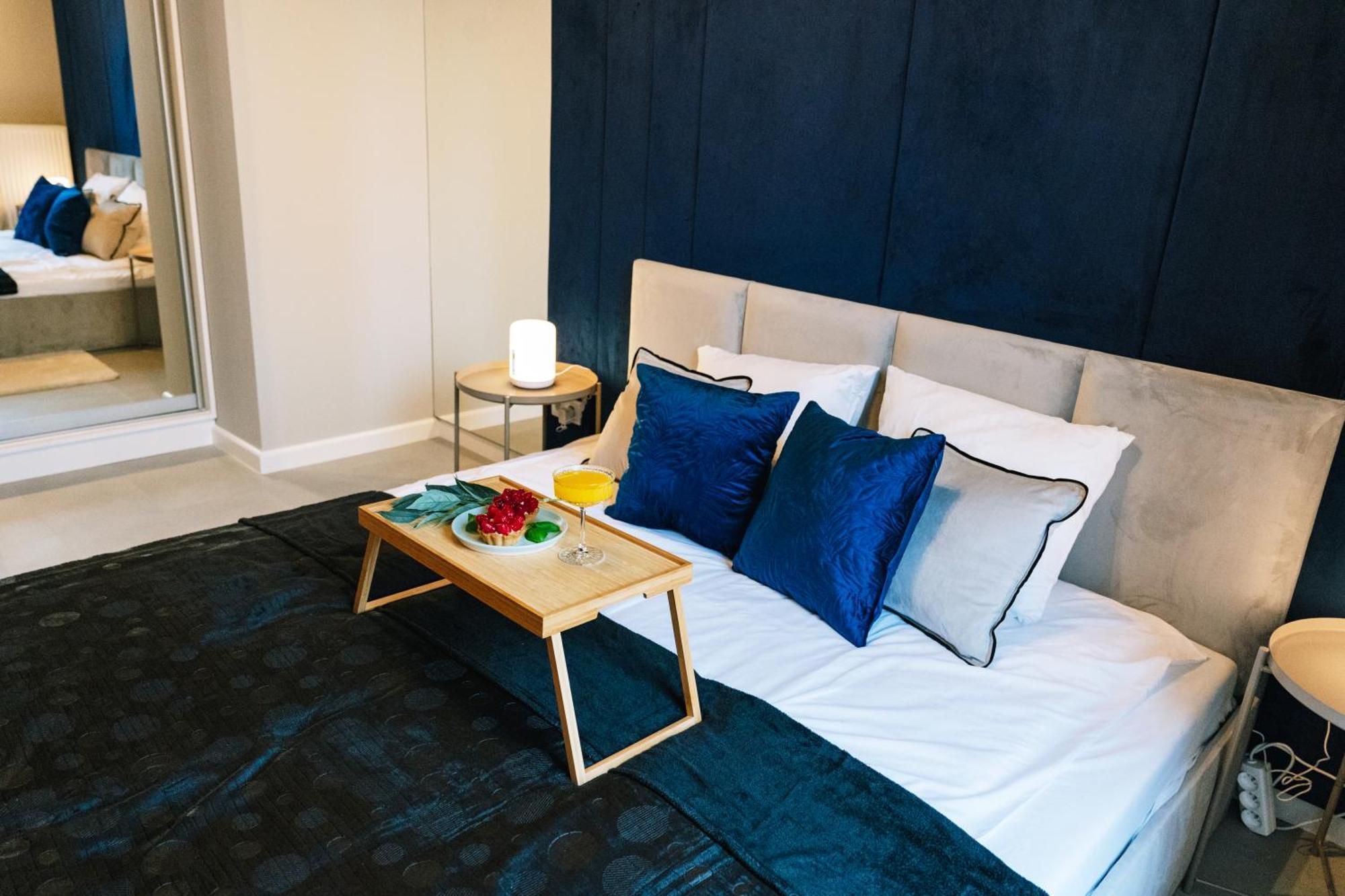 Apartamento Prestige - Two-level Loft, 72m2, 1000mbs Internet, Parking, Gym - By Rentujemy Varsóvia