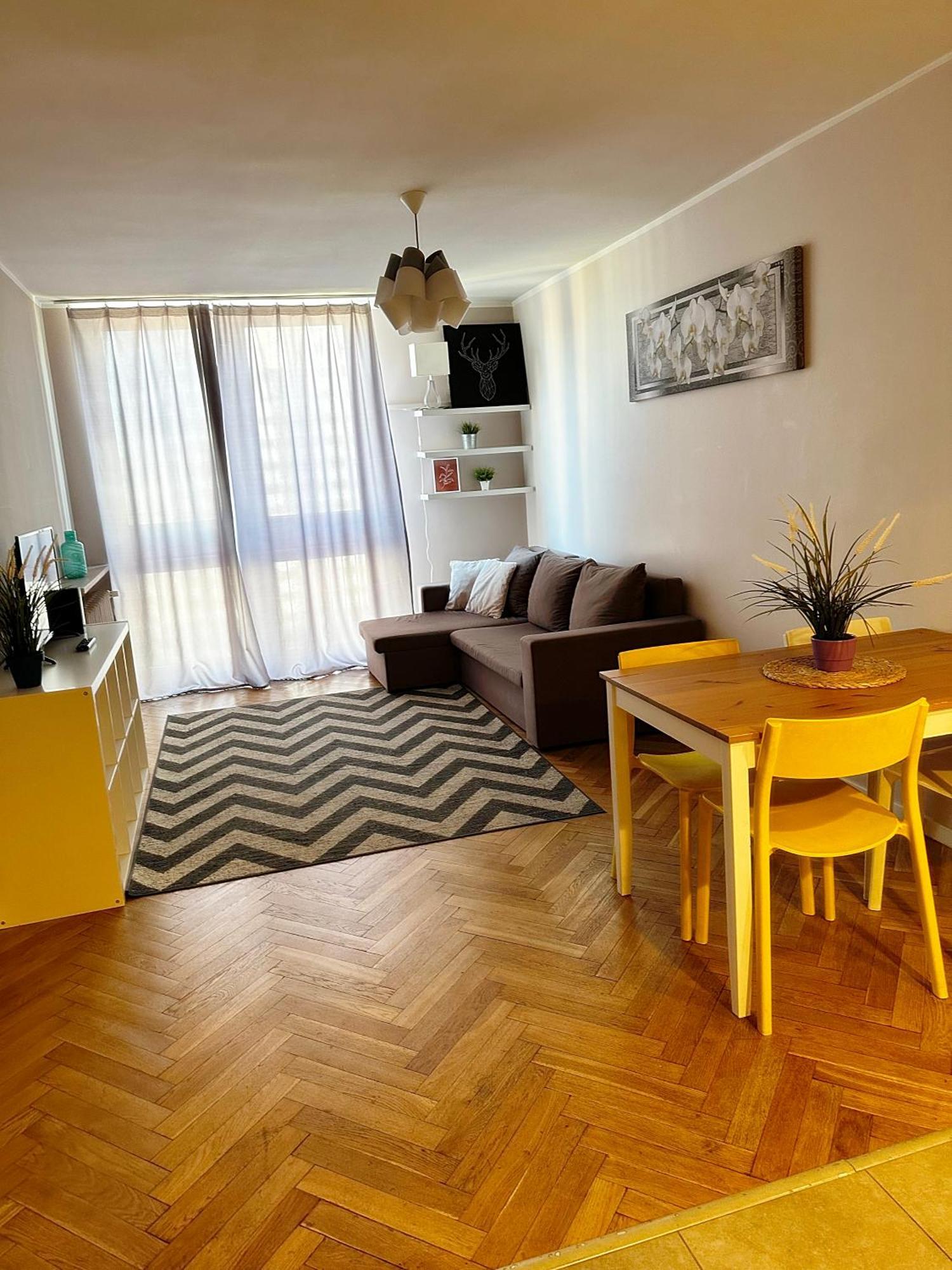 Coser Grzybowska Apartment *