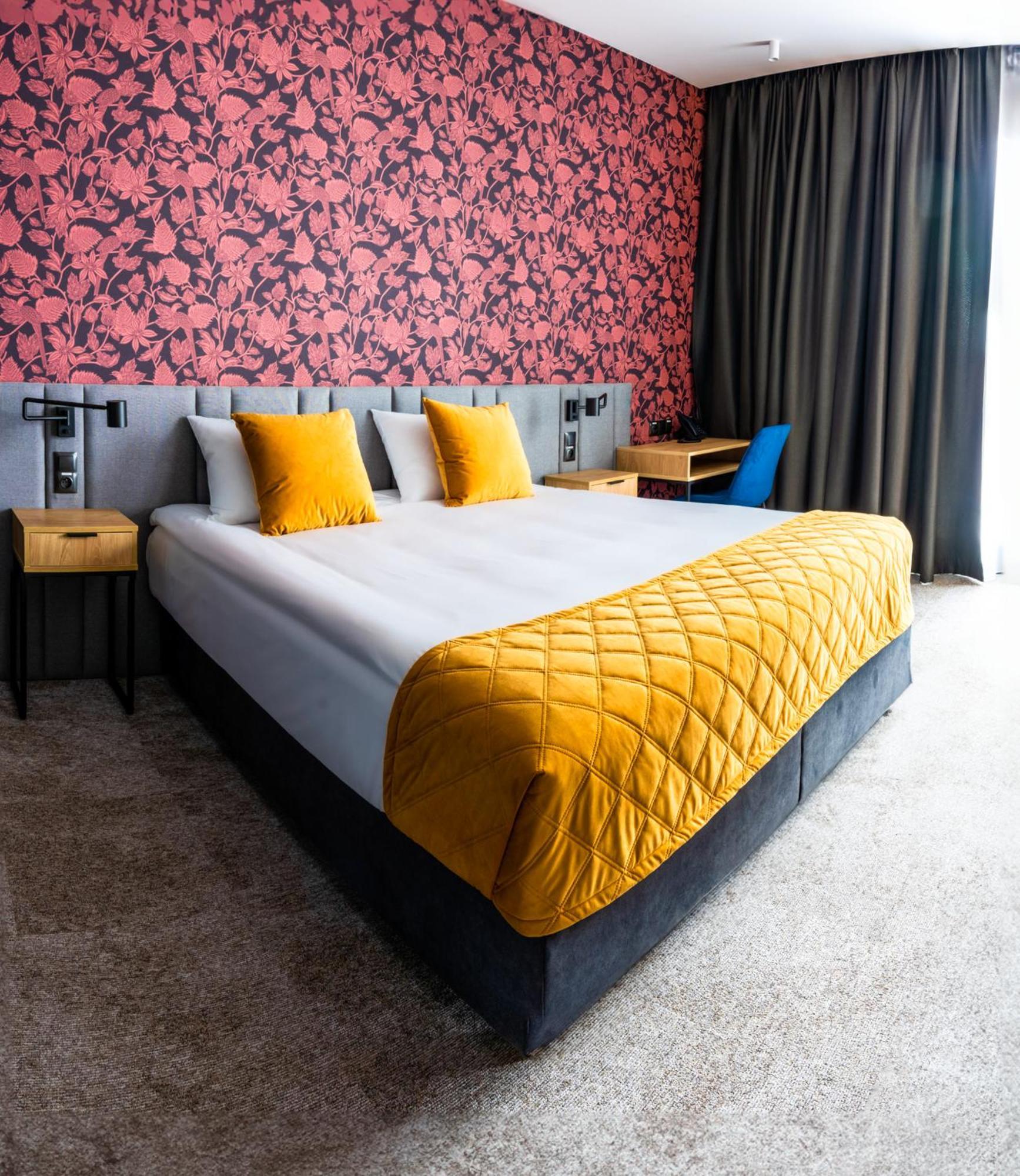 Hotel Sante 4*