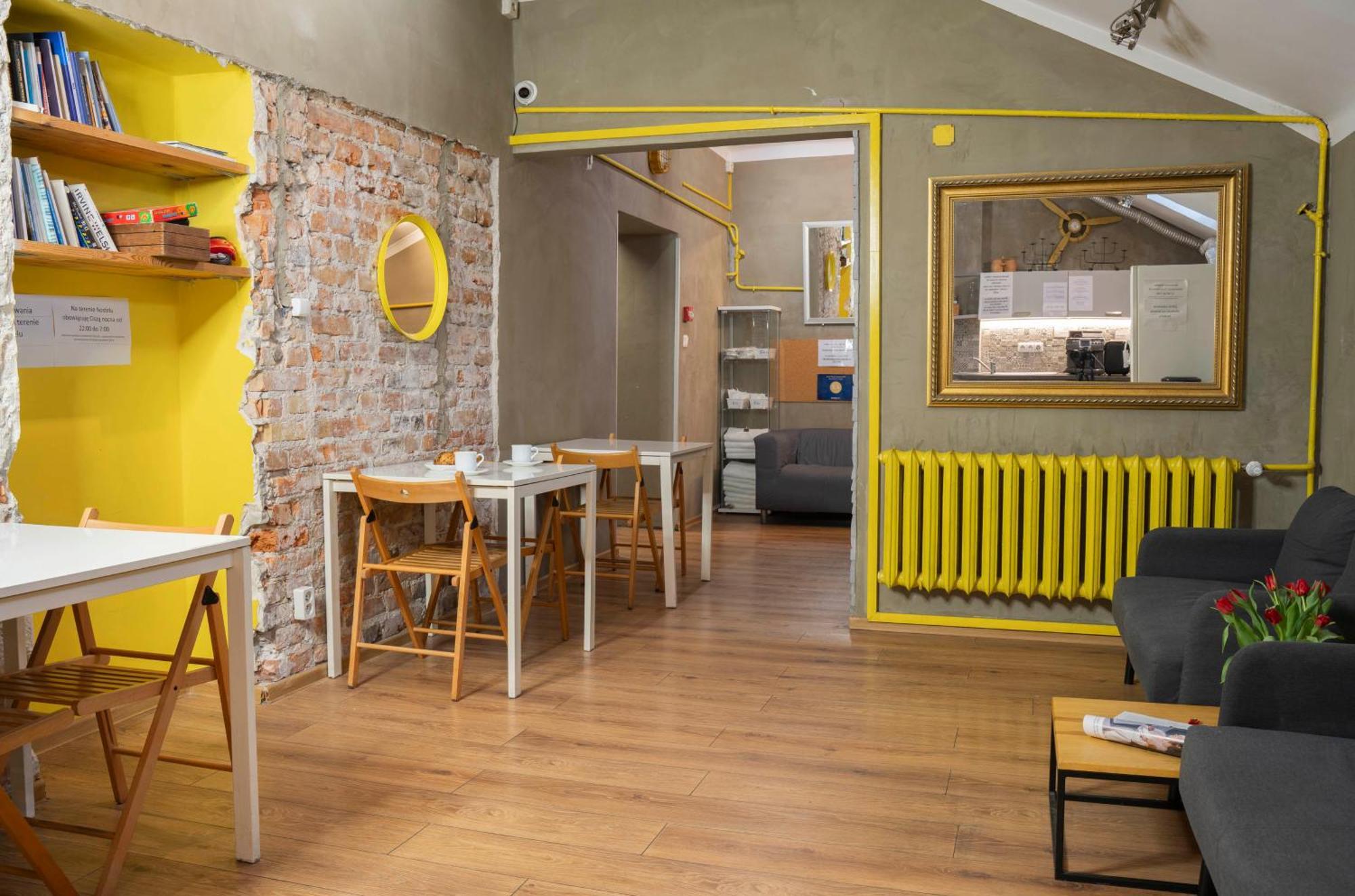 New World St And Private Hostel Warschau