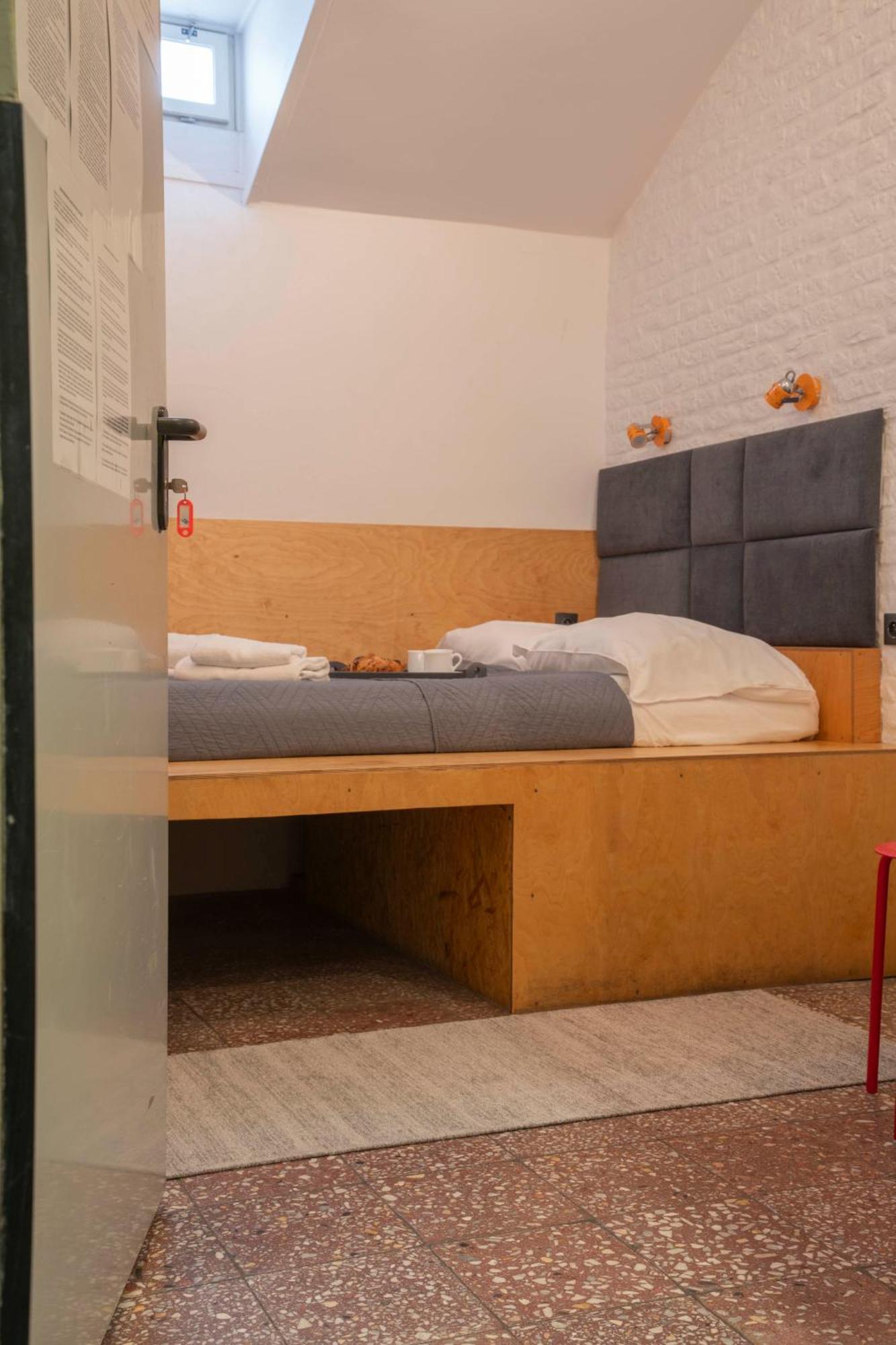 New World St And Private Hostel Warschau