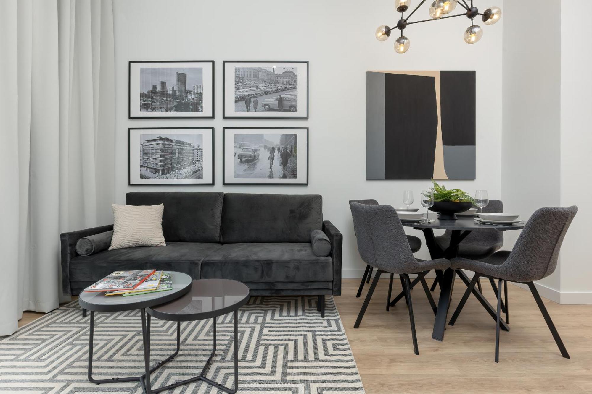 Center By Renters *