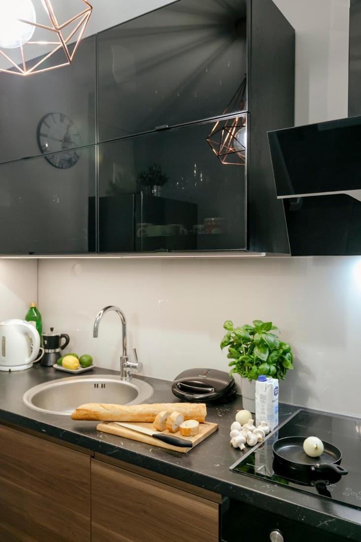 Przechodnia 2 Yellow: Free Parking, Work-friendly, Smart Tv Apartamento Varsóvia