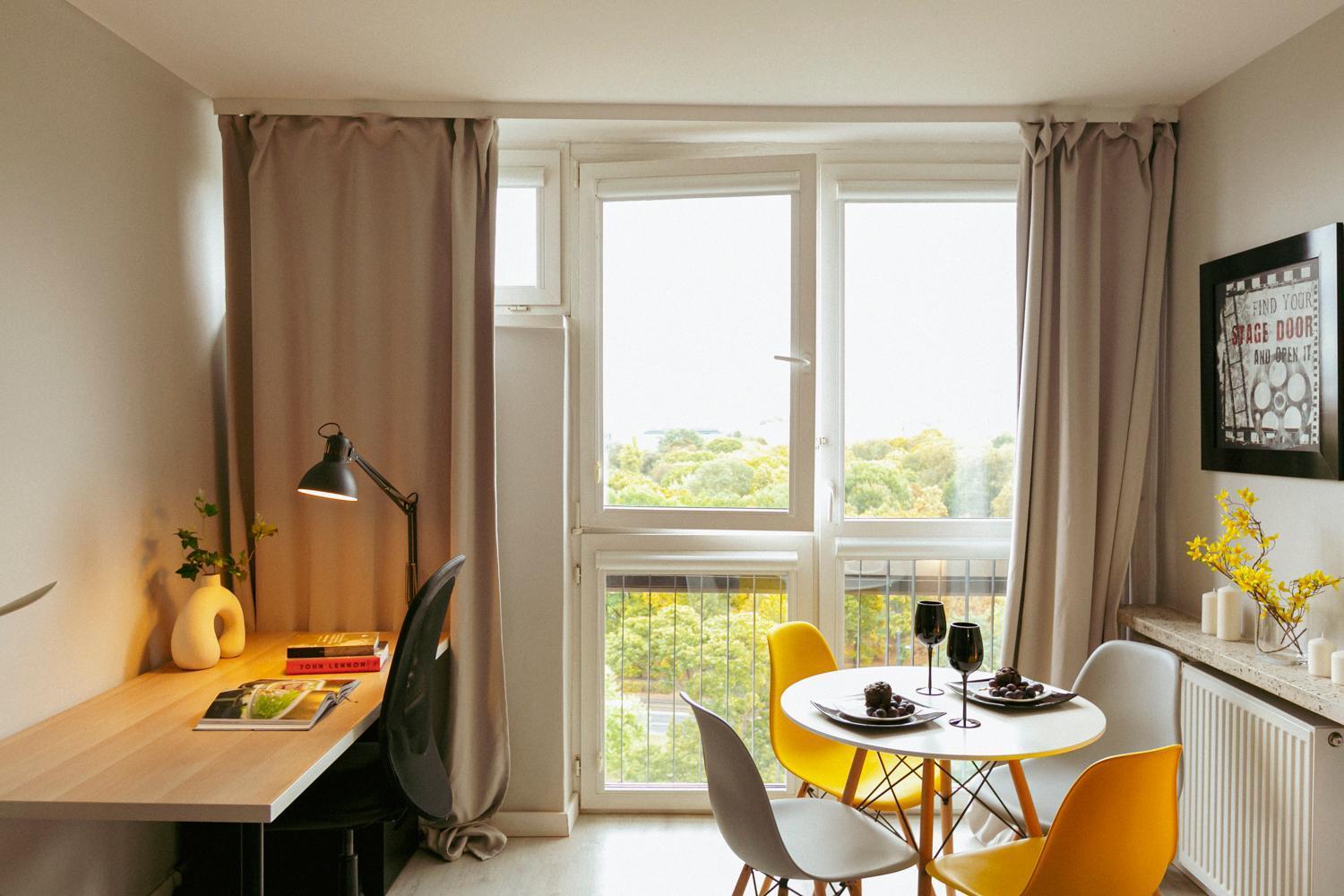 Przechodnia 2 Yellow: Free Parking, Work-friendly, Smart Tv Apartamento Varsóvia