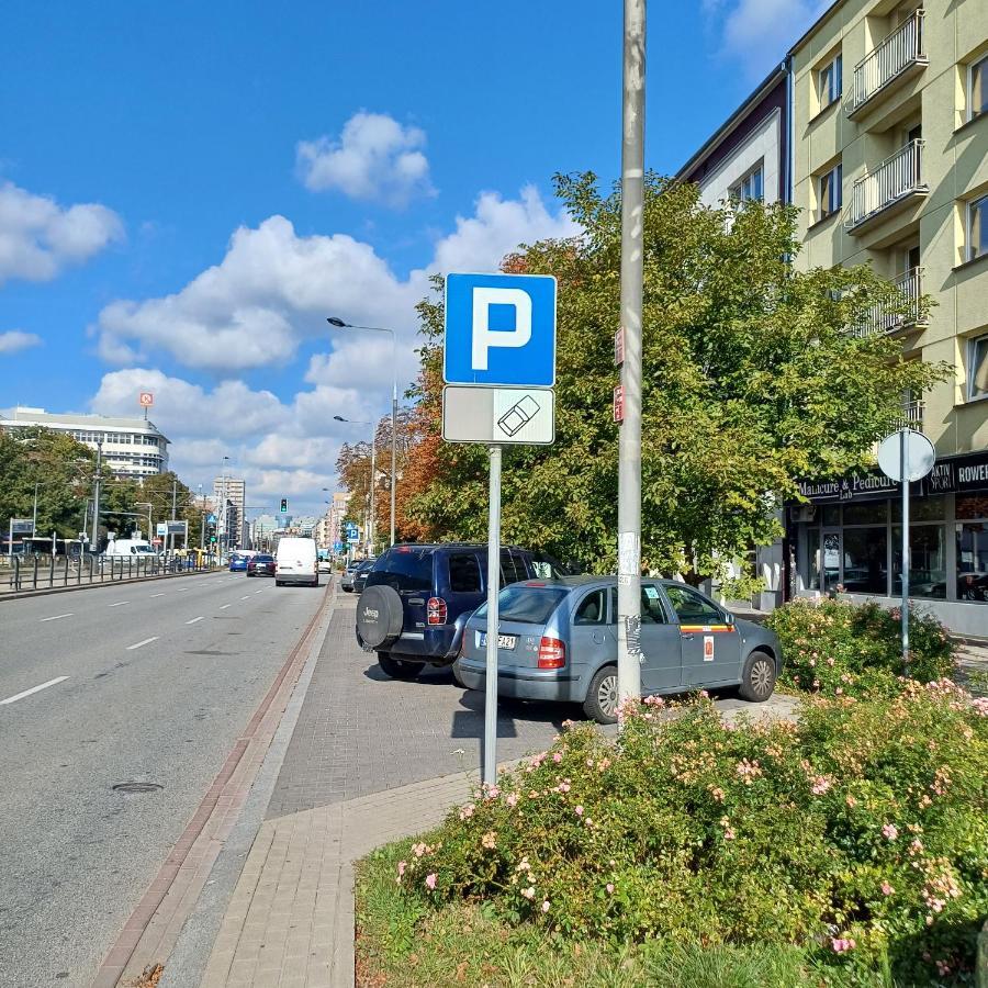 Pulawska 105 * Warsaw