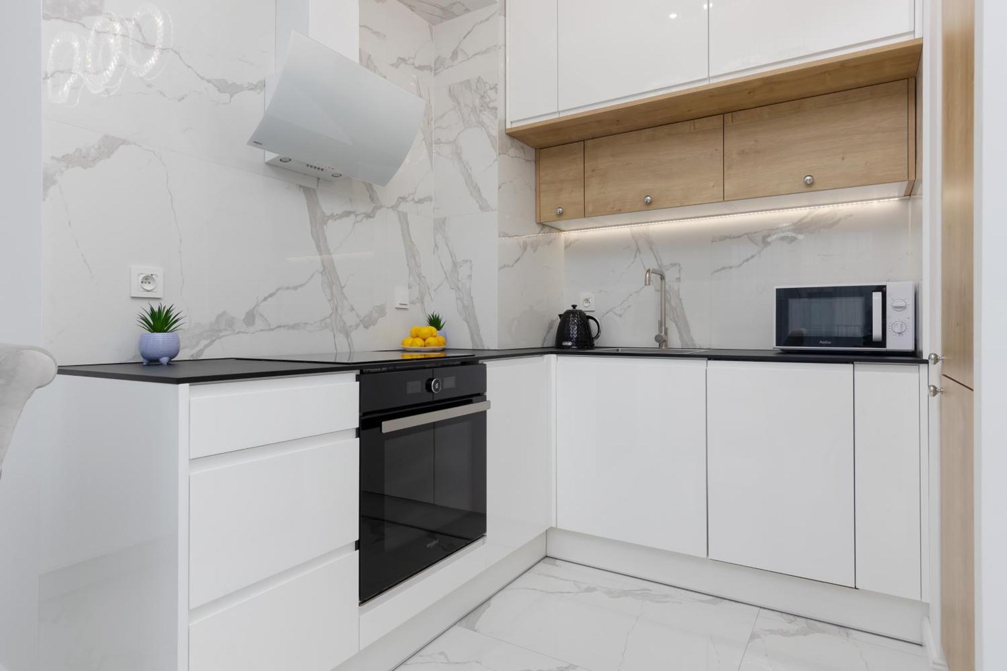 Praga Arte With Parking & Balcony By Renters *