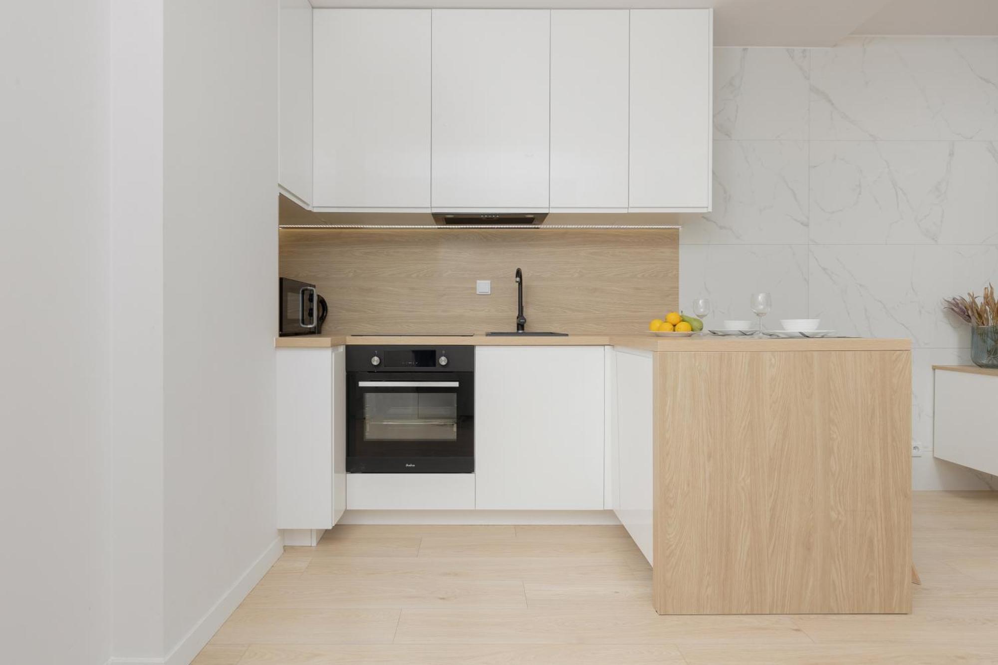 Apartament Modern With Balcony Near Aleje Jerozolimskie By Renters *