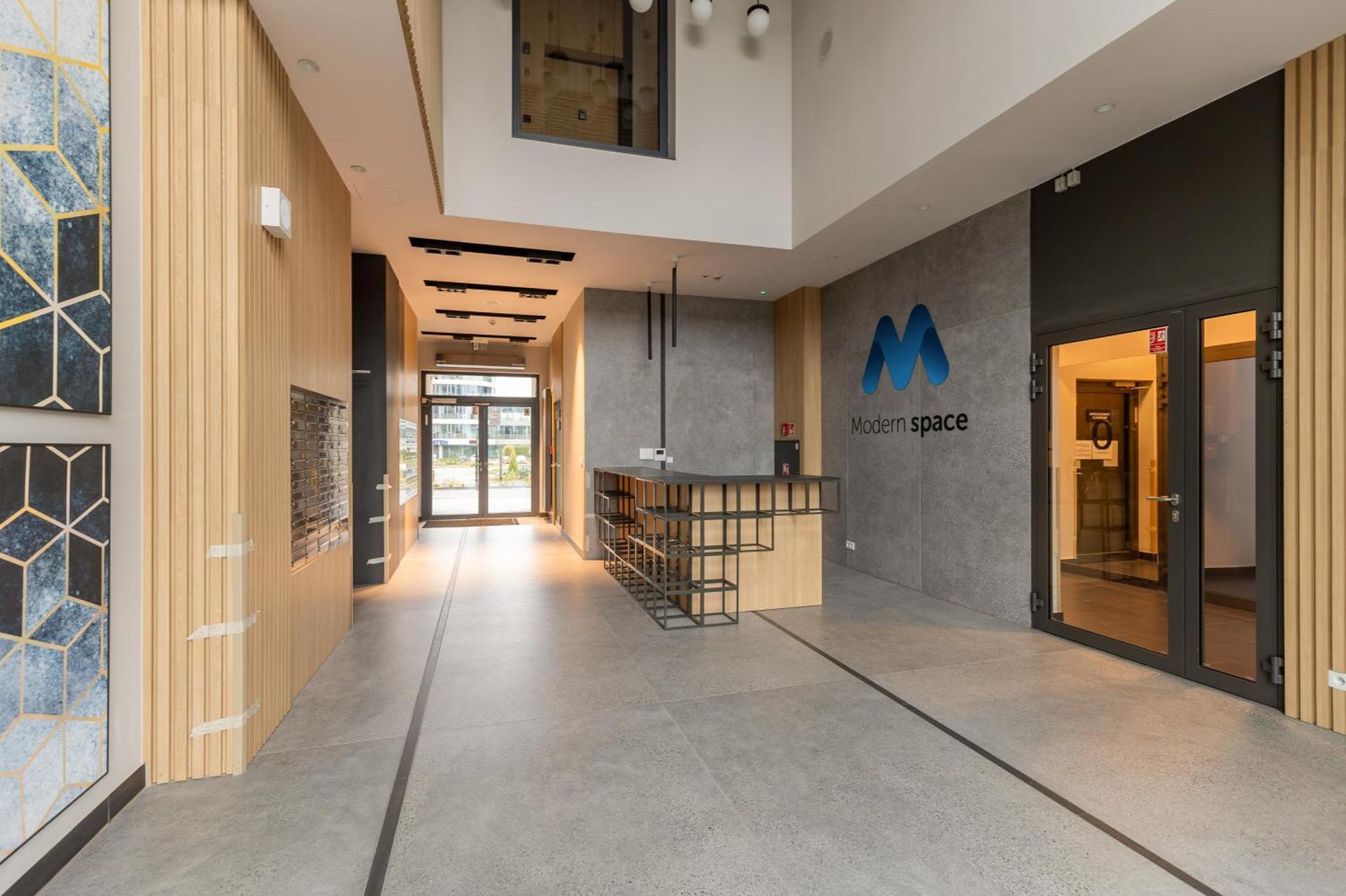 Modern With Balcony Near Aleje Jerozolimskie By Renters Apartament