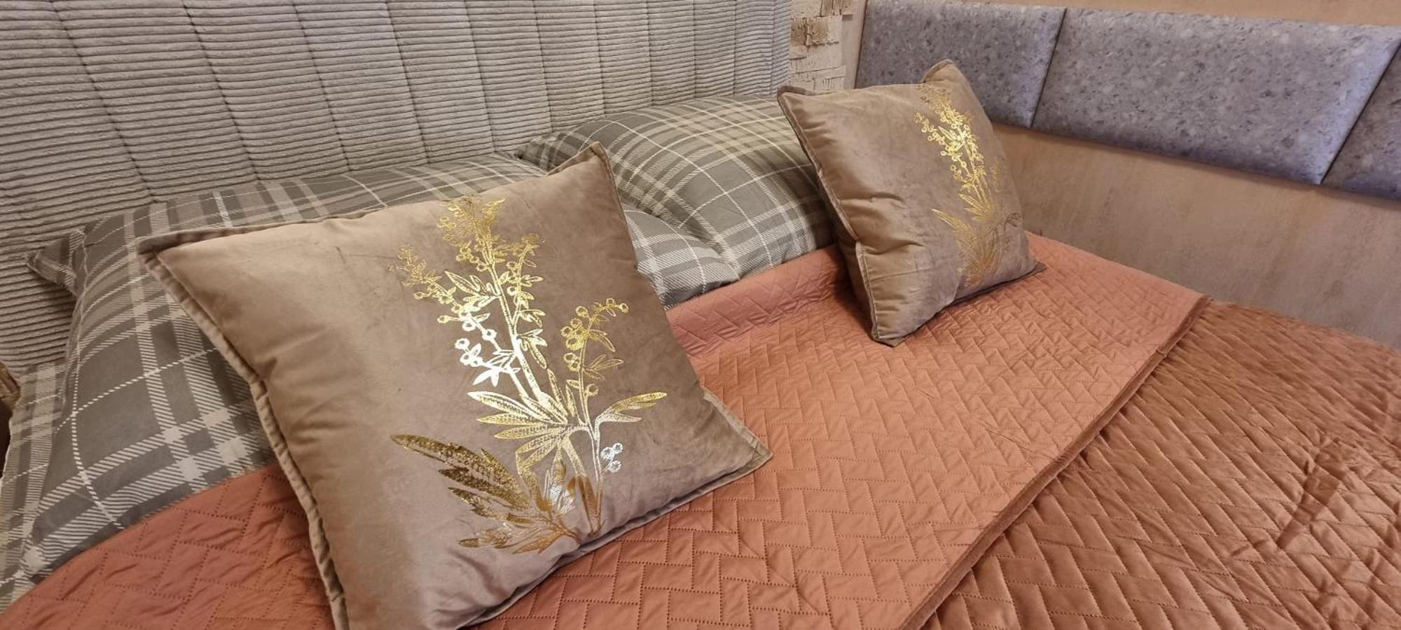 Luxury Seveeu * Warsaw