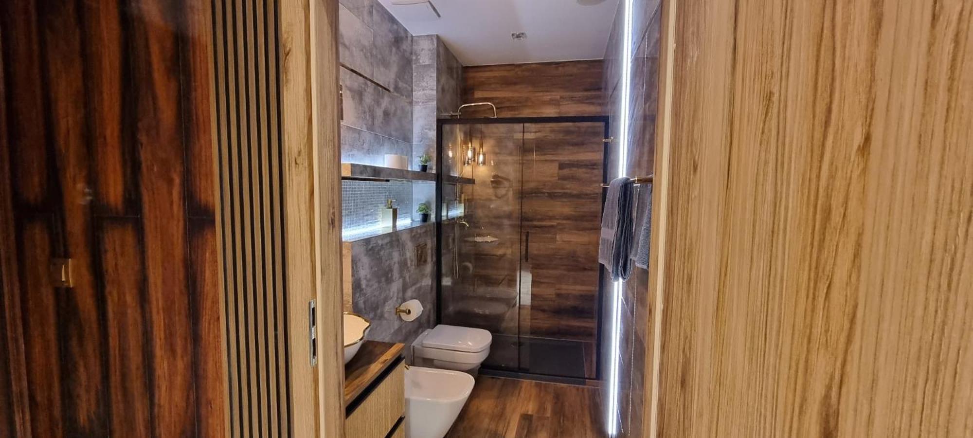 Luxury Seveeu Apartment *