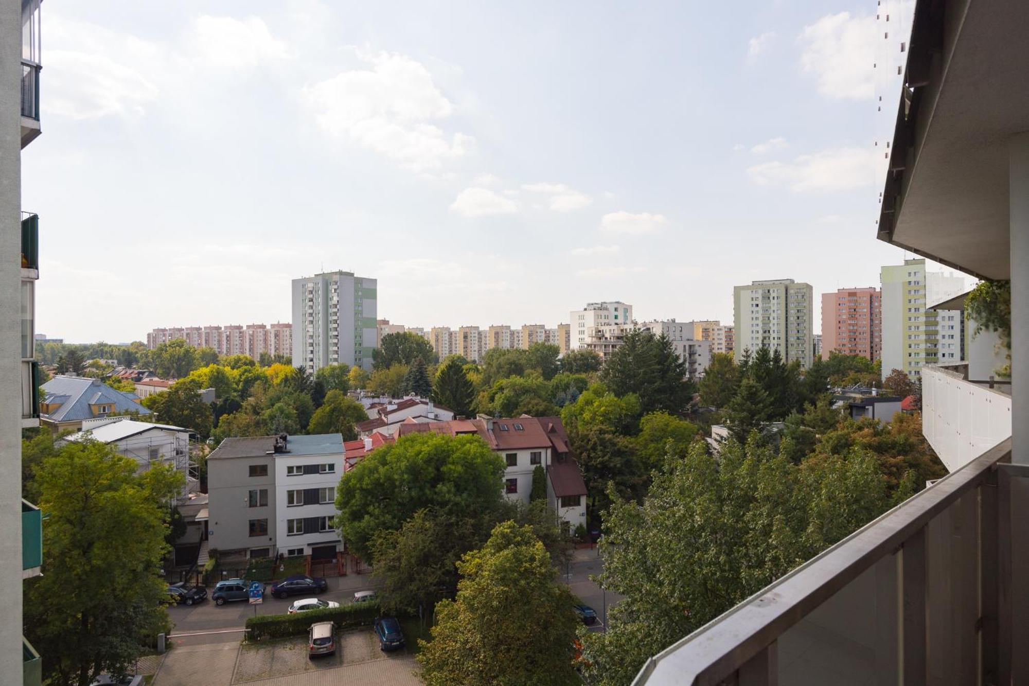 Metro Wilanowska Aparts Warsaw
