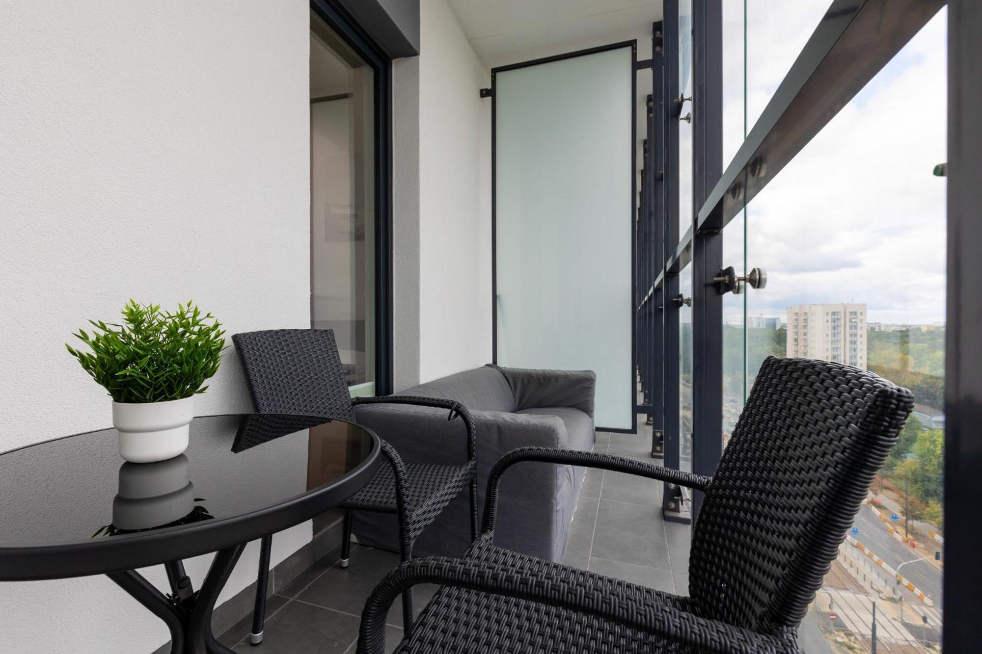 Business Kasprzaka With Parking By Renters *