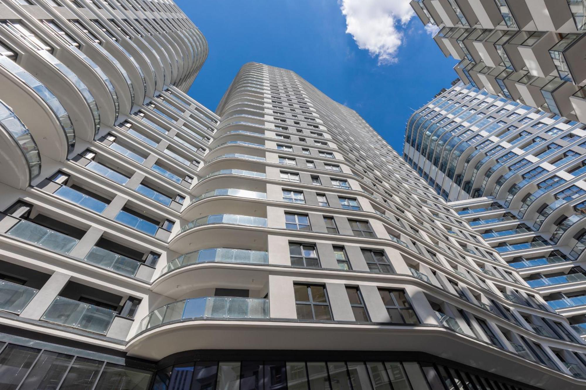 Aparthotel Business Kasprzaka With Parking By Renters