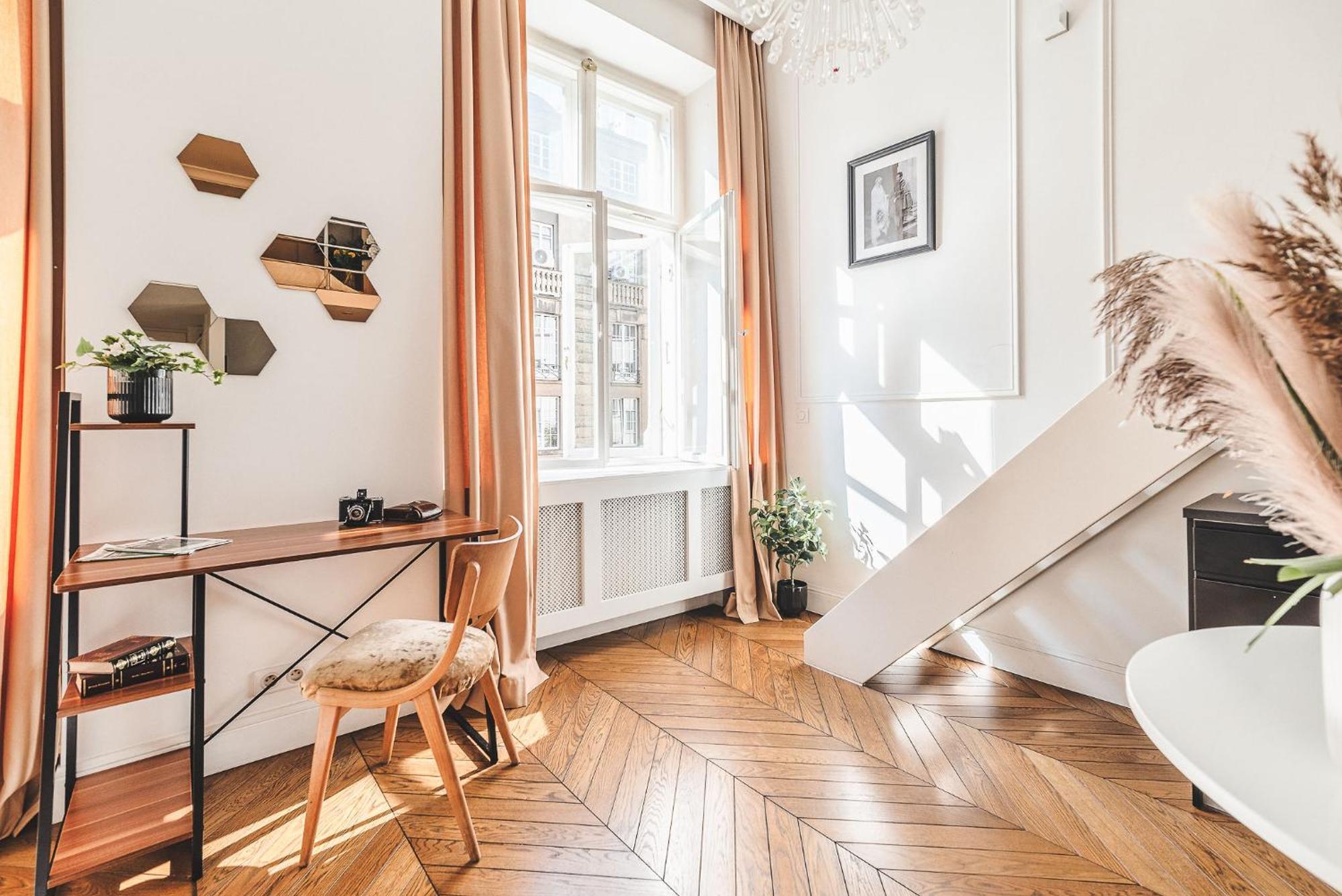 Apartment Modern Loft With Balcony Next To Mariott -600mbps Wifi