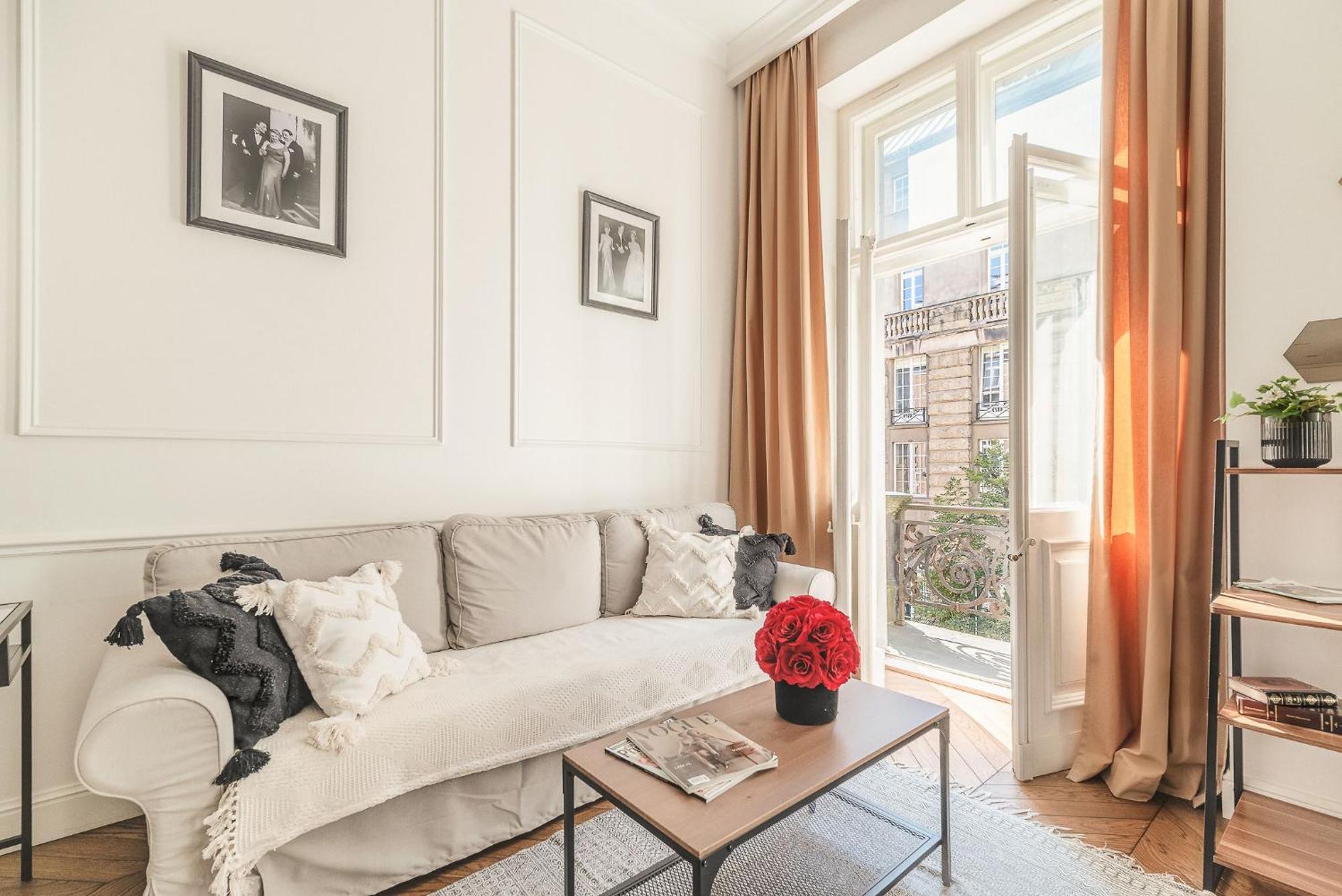 Modern Loft With Balcony Next To Mariott -600mbps Wifi * Warsaw