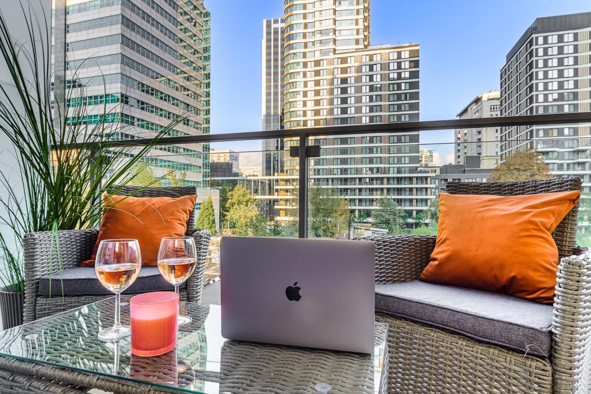 Luxury In Platinum Tower Warsaw