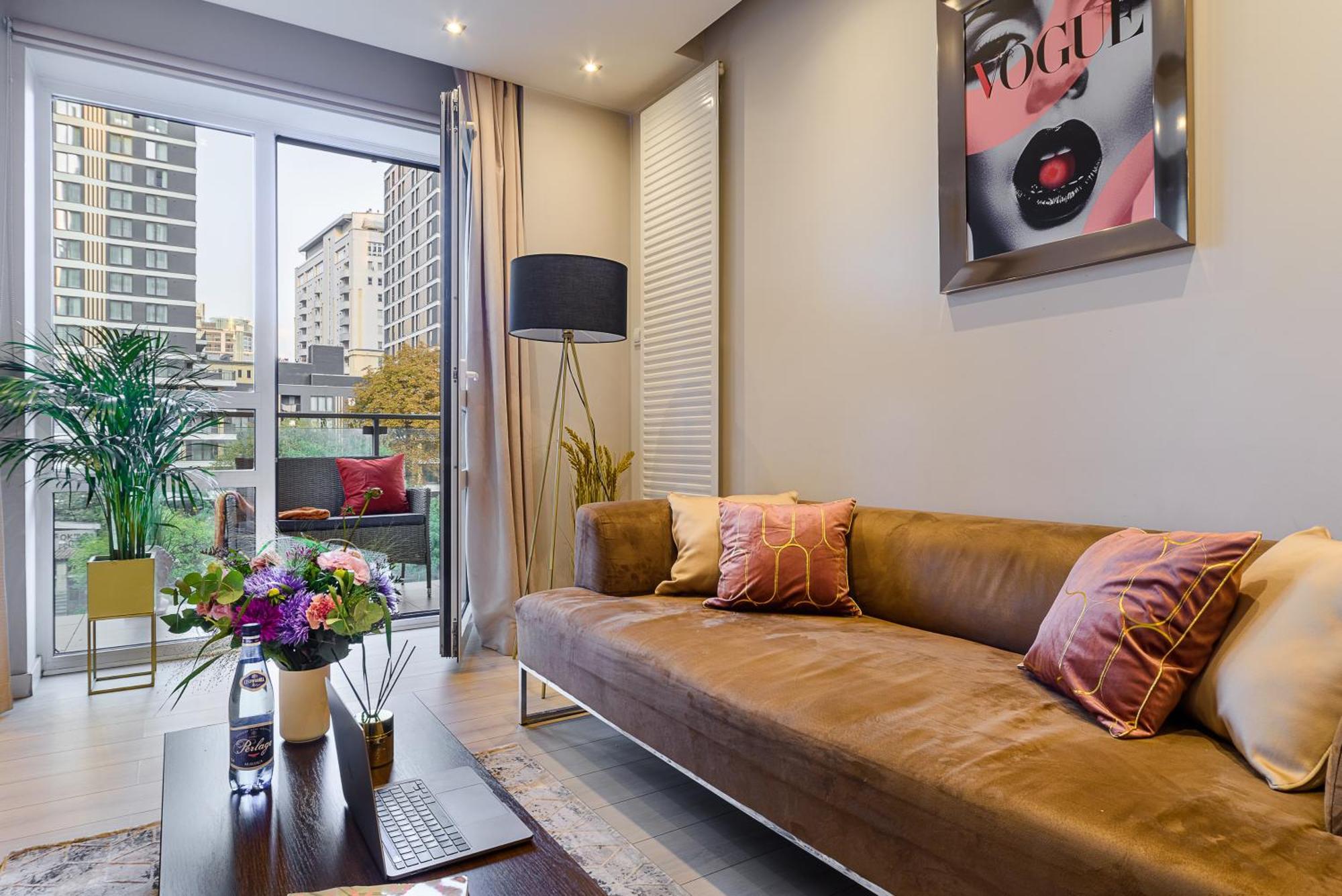 Luxury In Platinum Tower Apartment *
