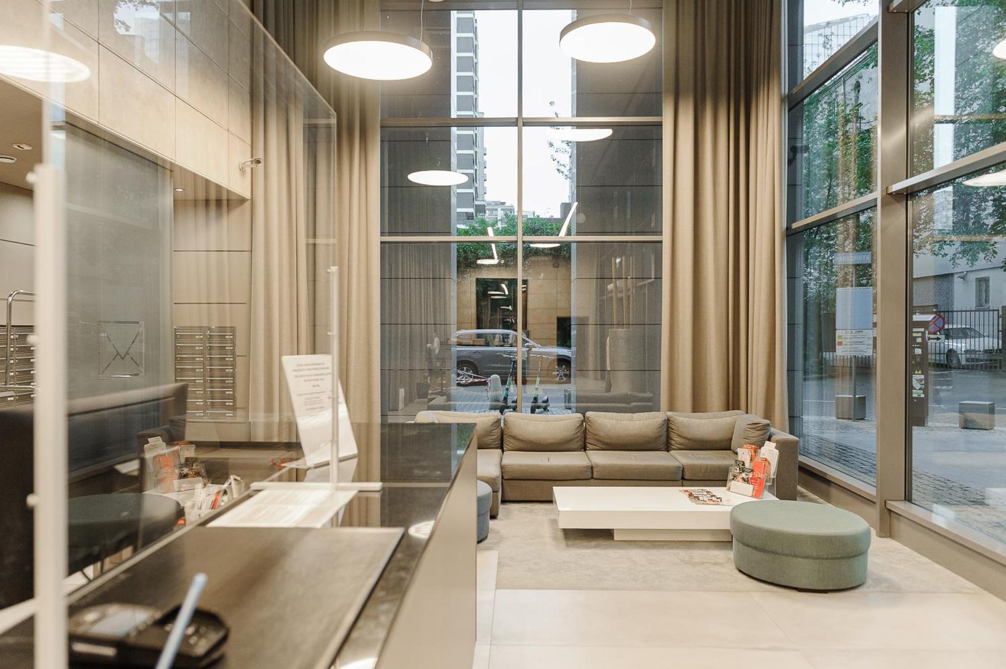 Luxury In Platinum Tower
