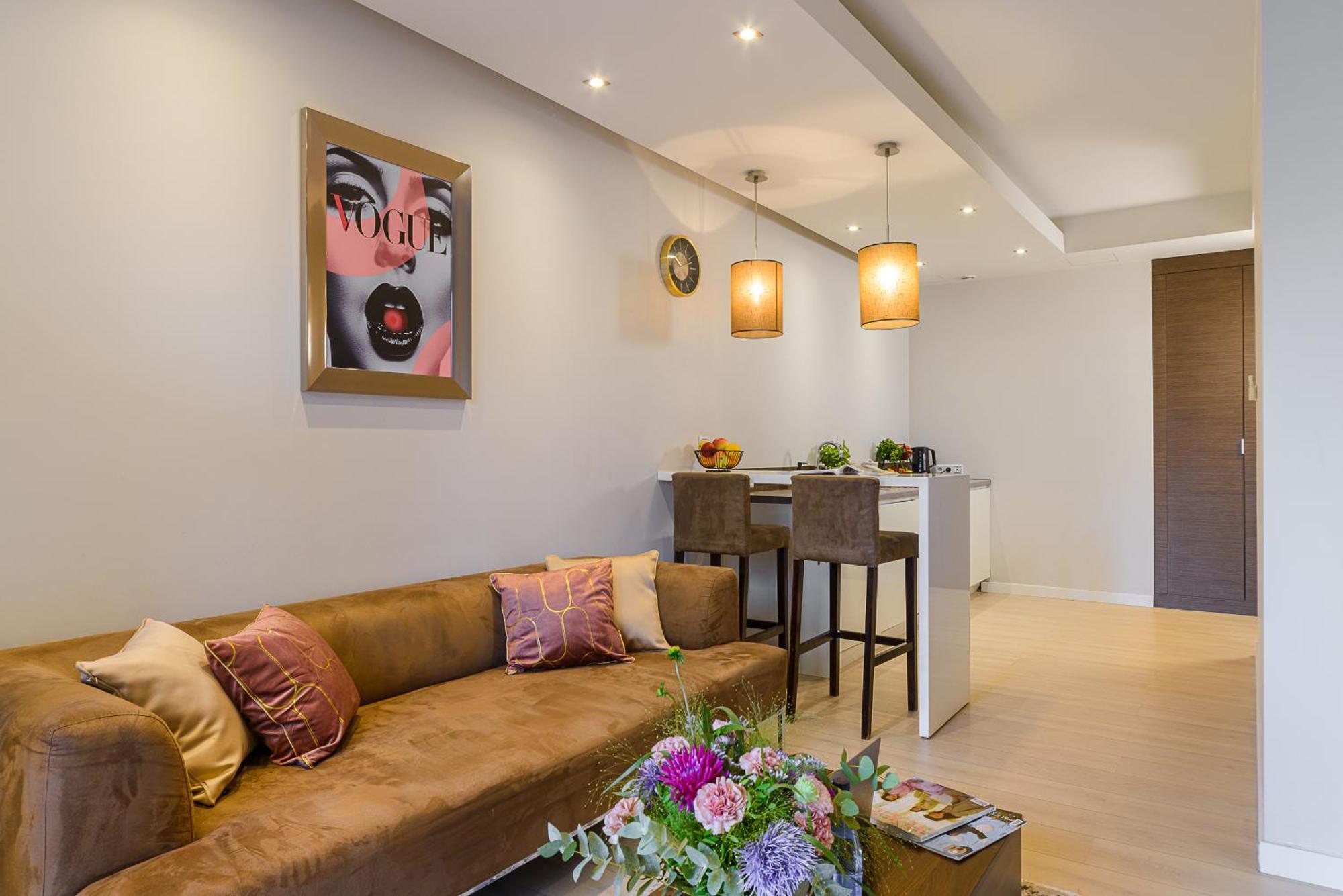 Luxury In Platinum Tower Apartment *