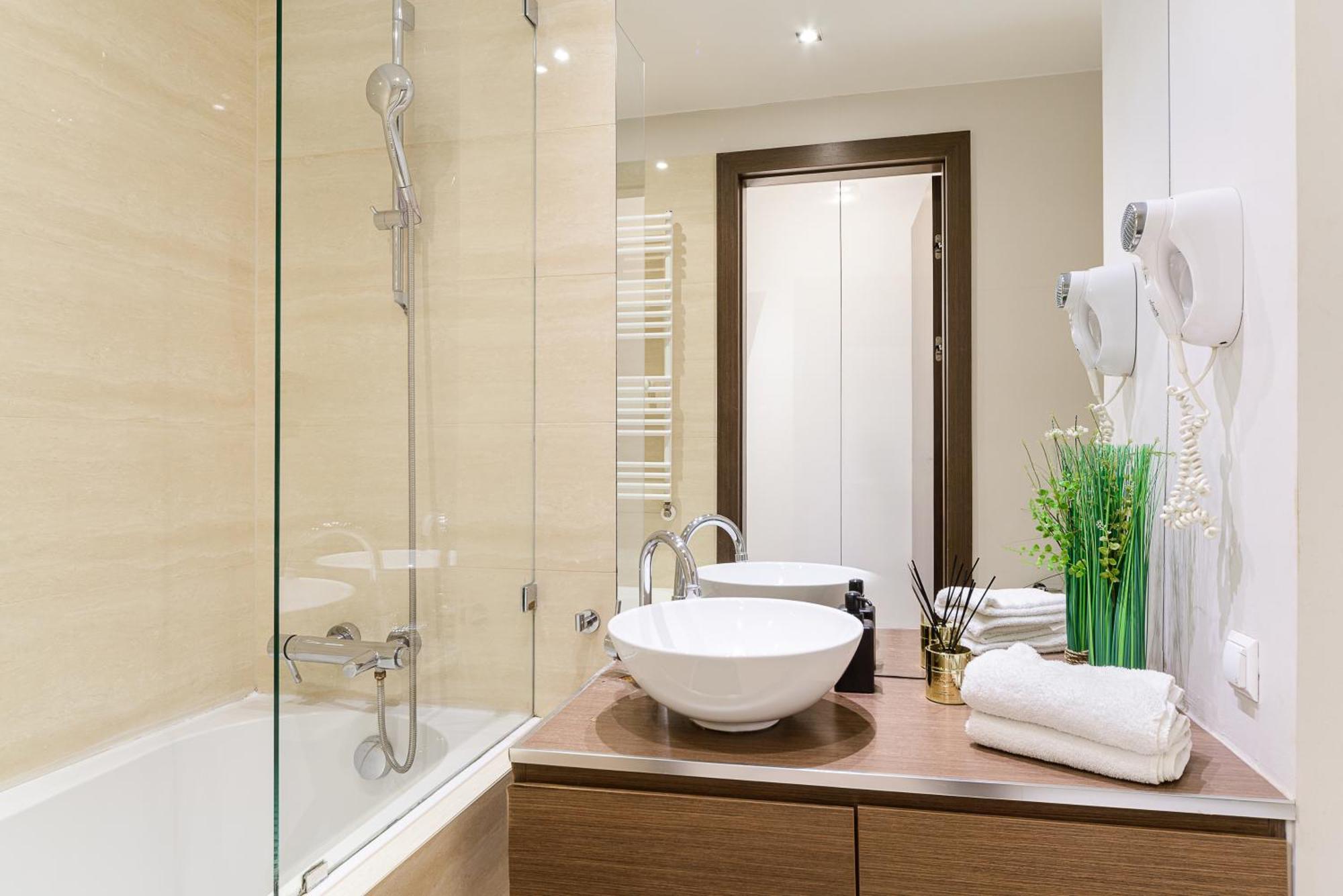 Luxury In Platinum Tower Warsaw