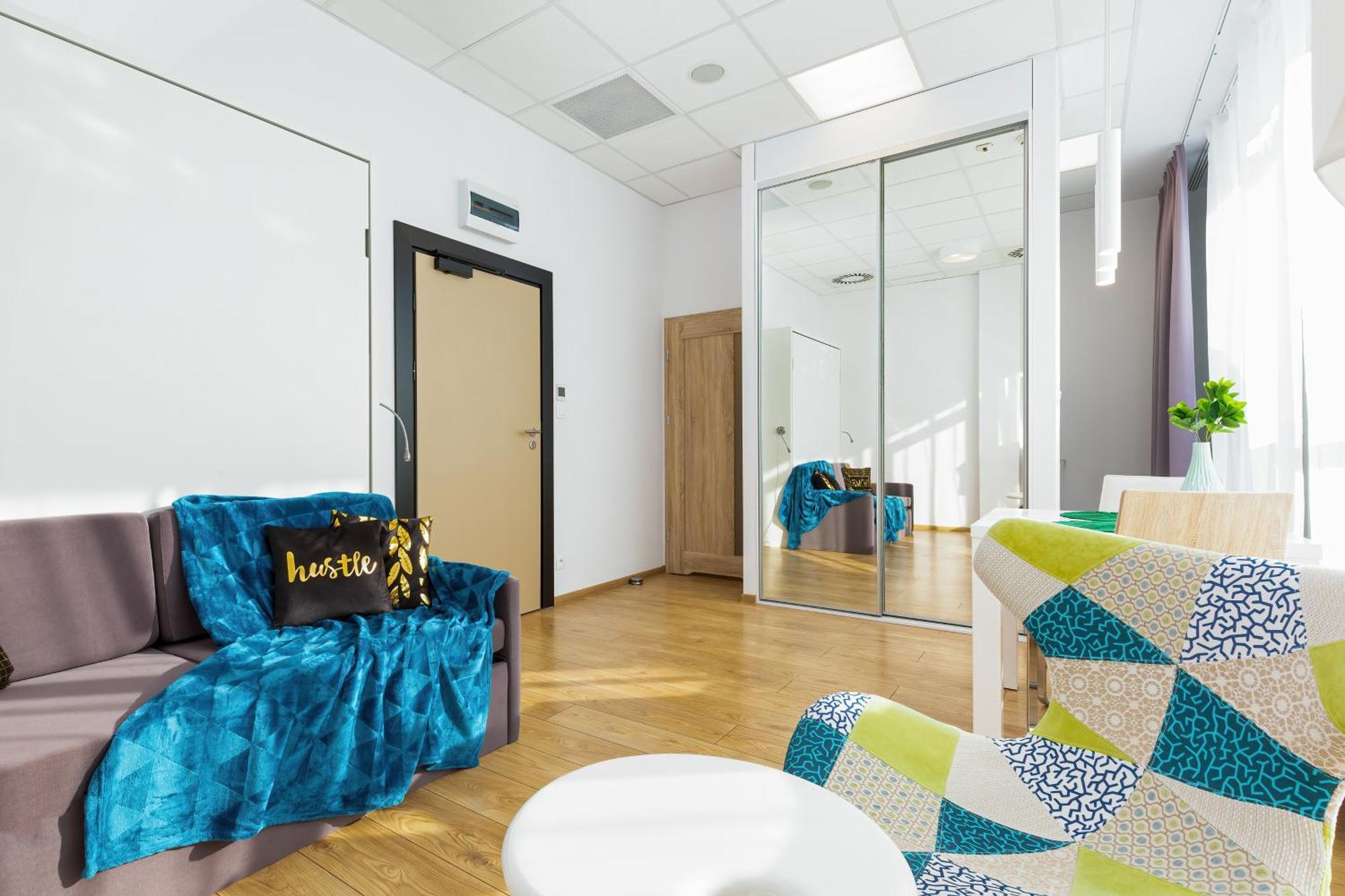 Apartment By Renters *