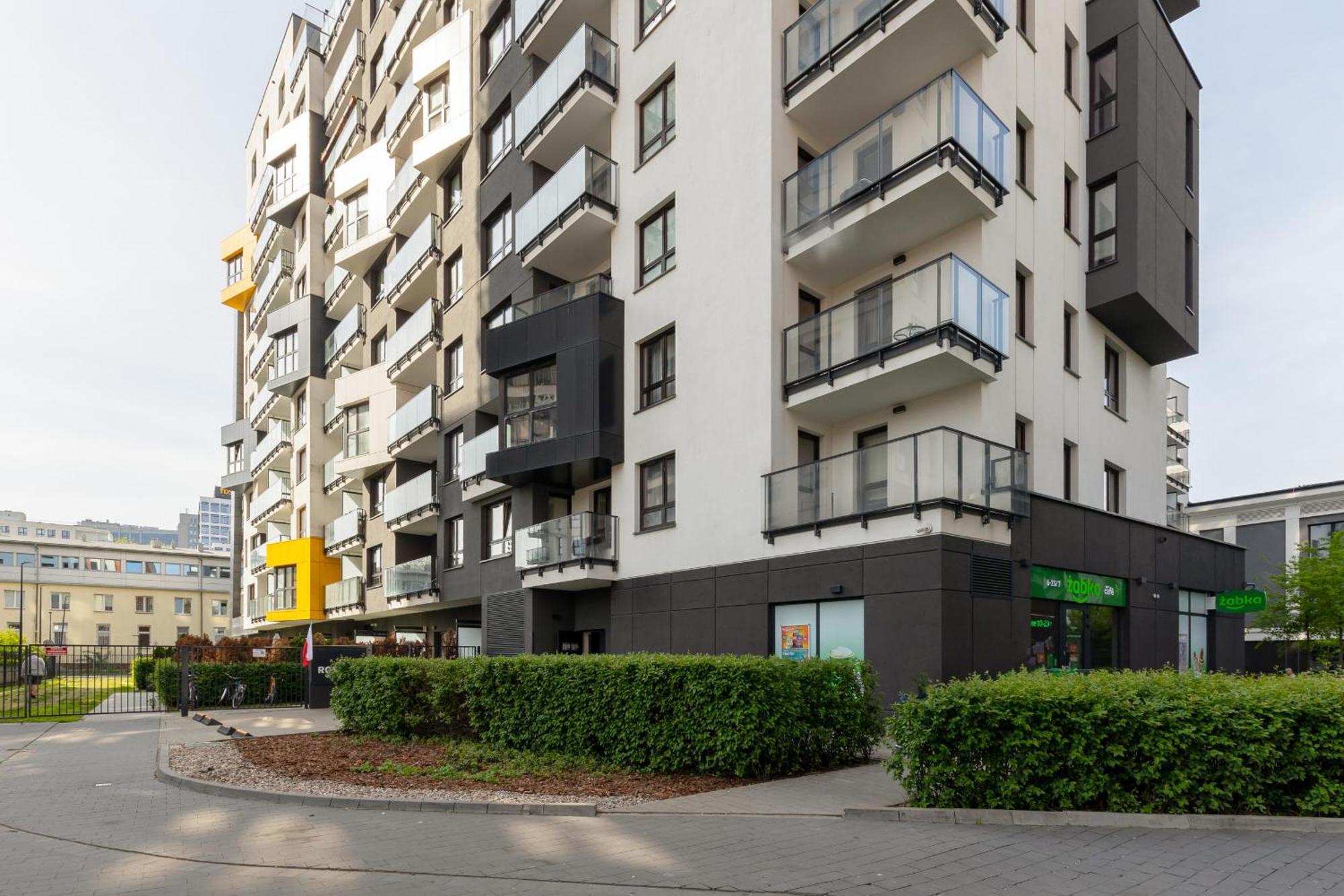 Metro Plocka Exquisite By Renters Warsaw
