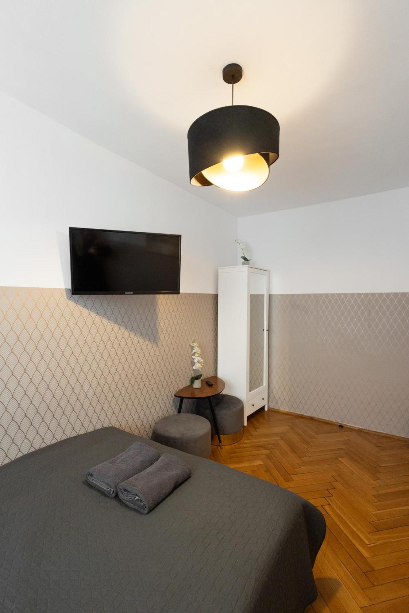 Clicktheflat Zurawia Street Warsaw
