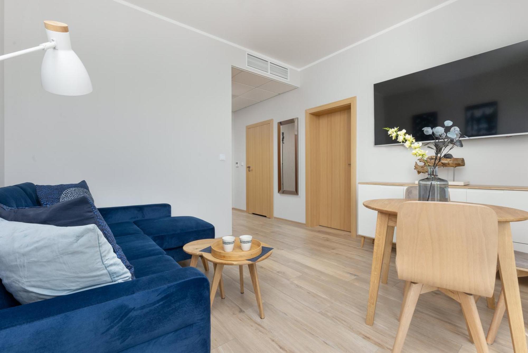 Apartment Business Center Wola By Renters