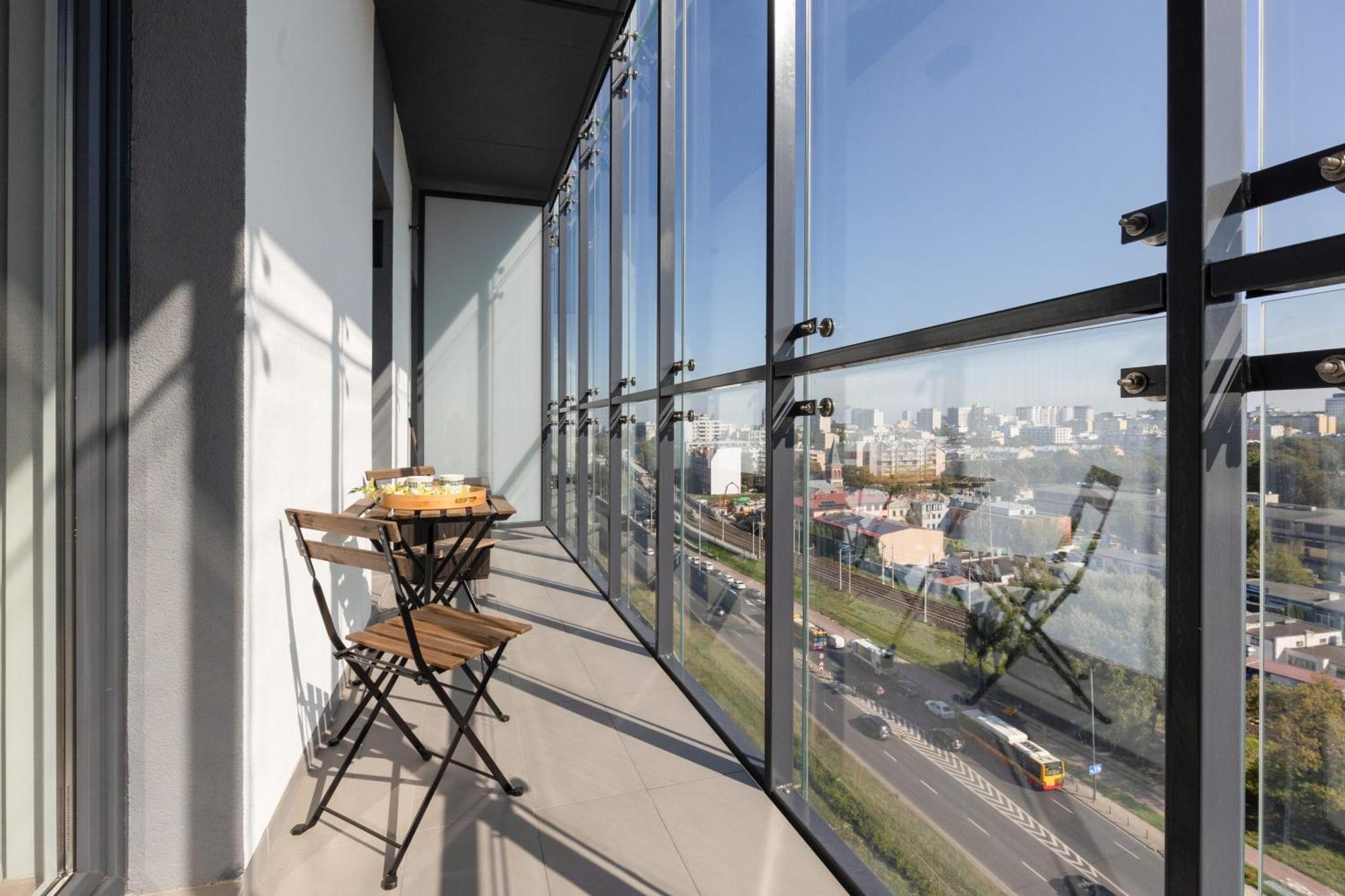 Business Center Wola By Renters Warszawa