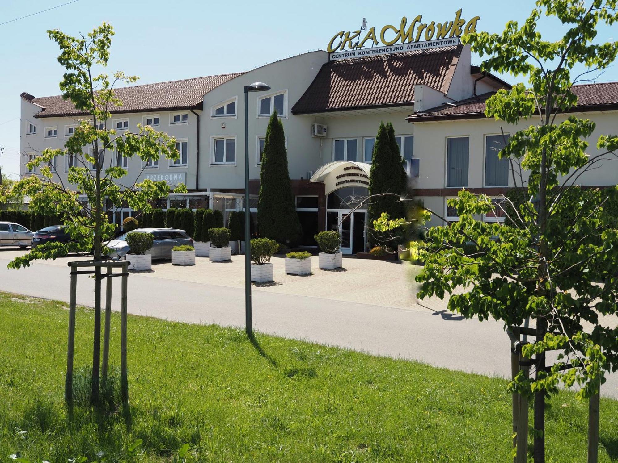 Centrum Konferencyjno-Apartamentowe Mrówka Campo de férias 3*