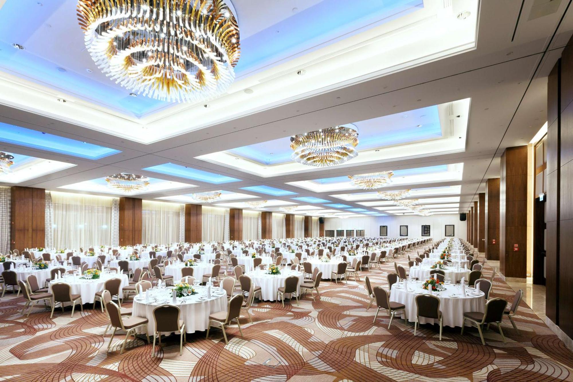 Hotel Doubletree By Hilton & Conference Centre 4*