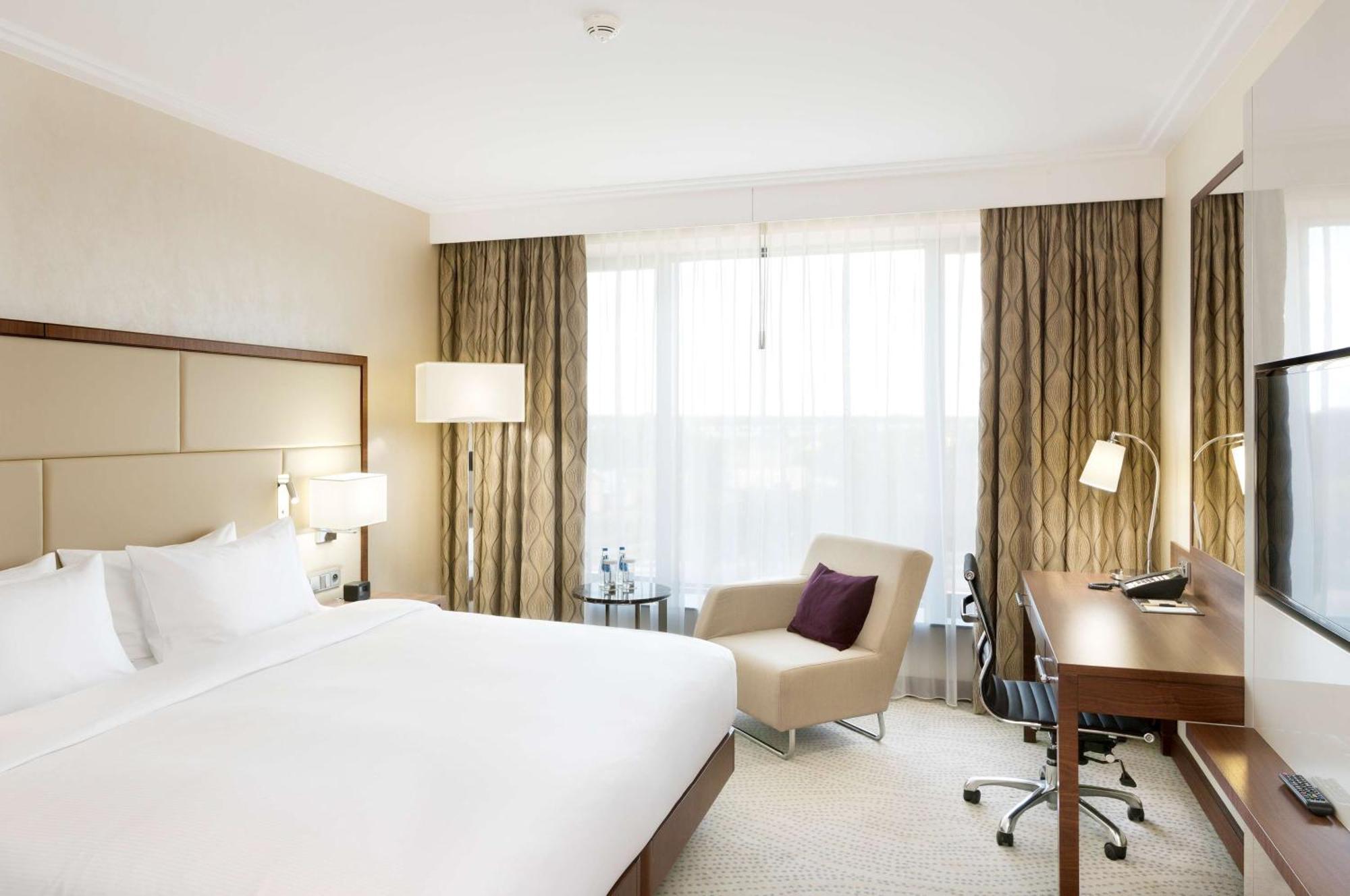 Doubletree By Hilton & Conference Centre Warsaw