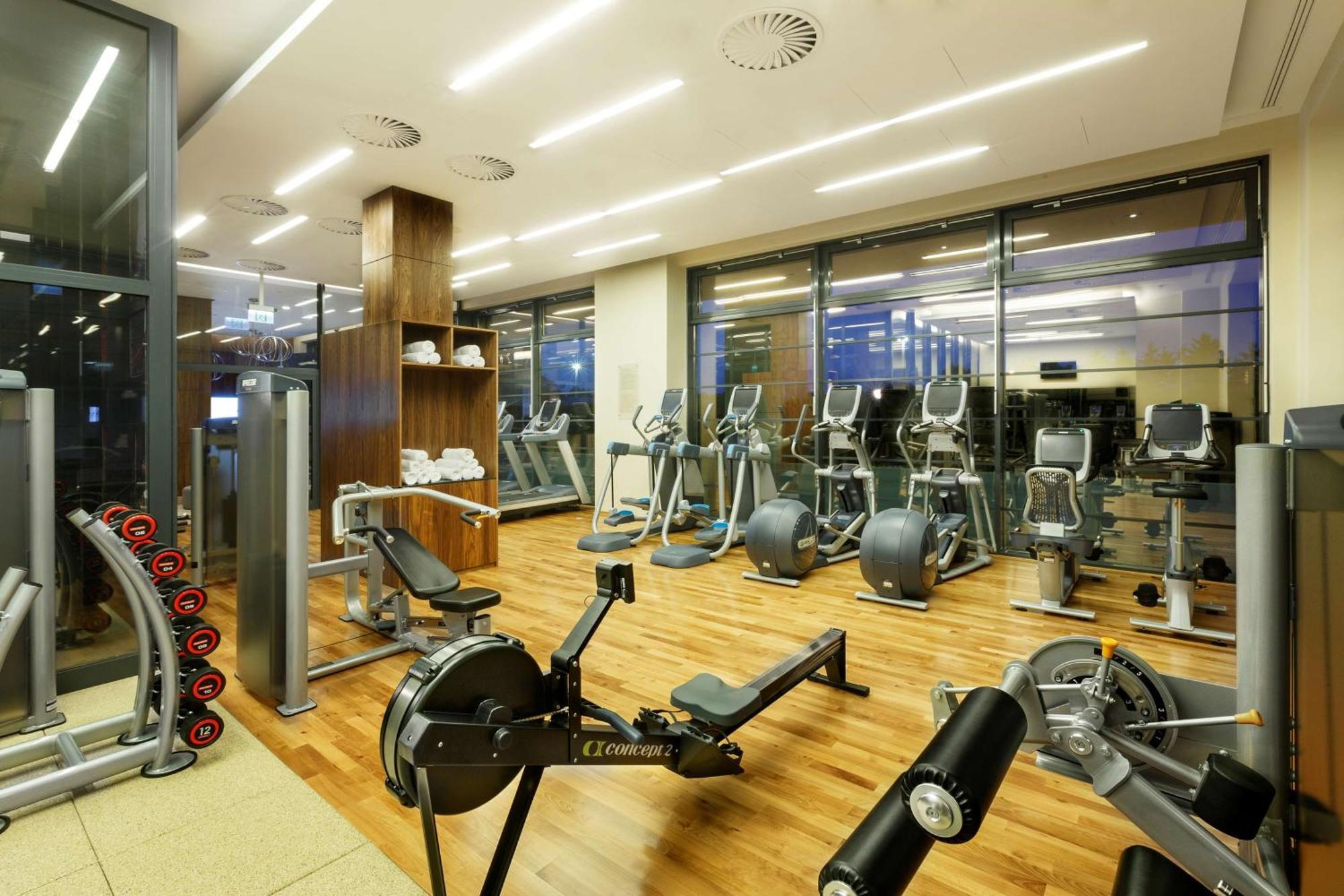 Doubletree By Hilton & Conference Centre Warsaw