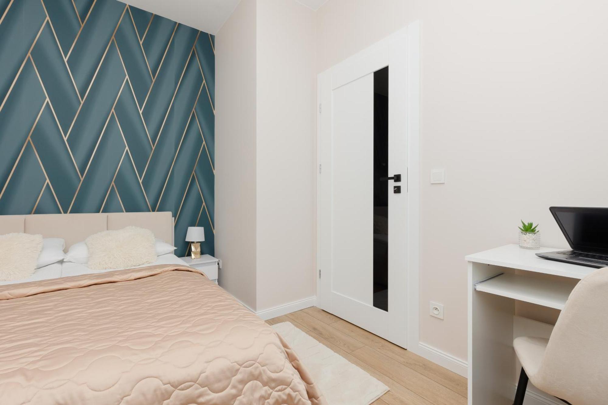 Apartment Kotsisa With Parking By Renters