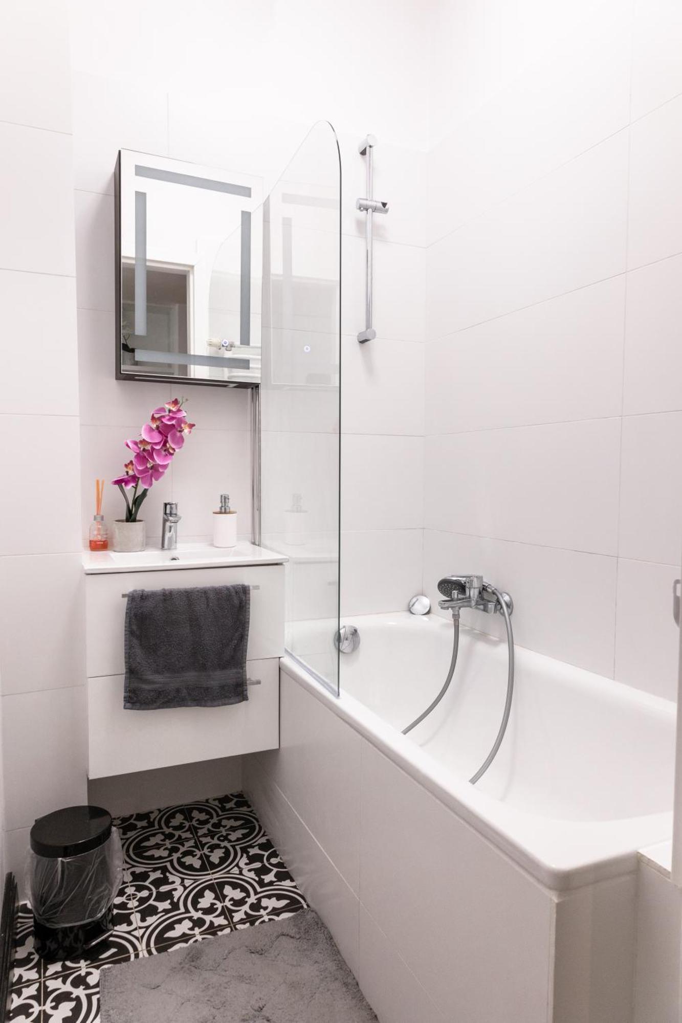 Clicktheflat Krucza Center Warszawa
