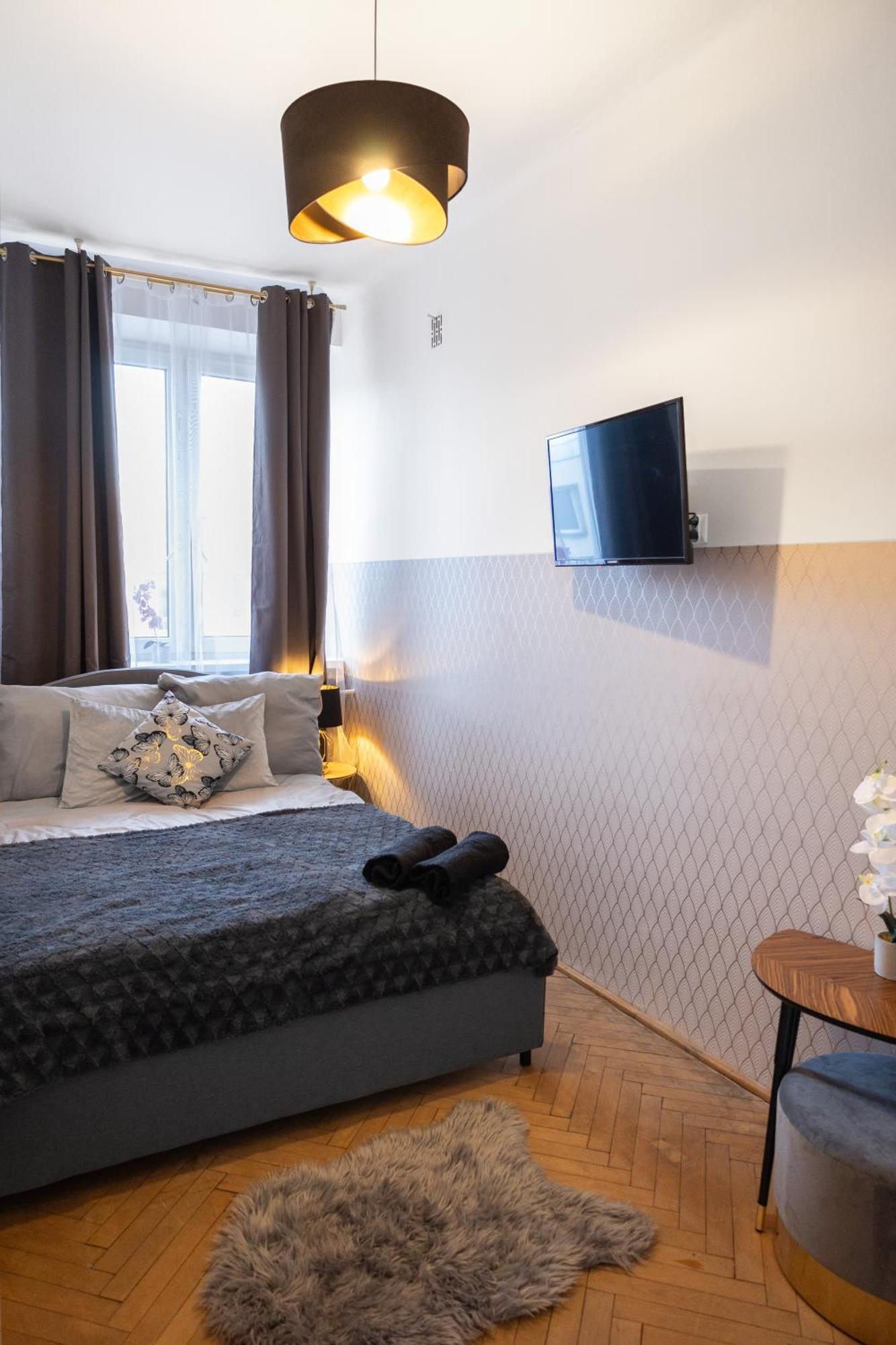 Clicktheflat Wilcza 35 Center *