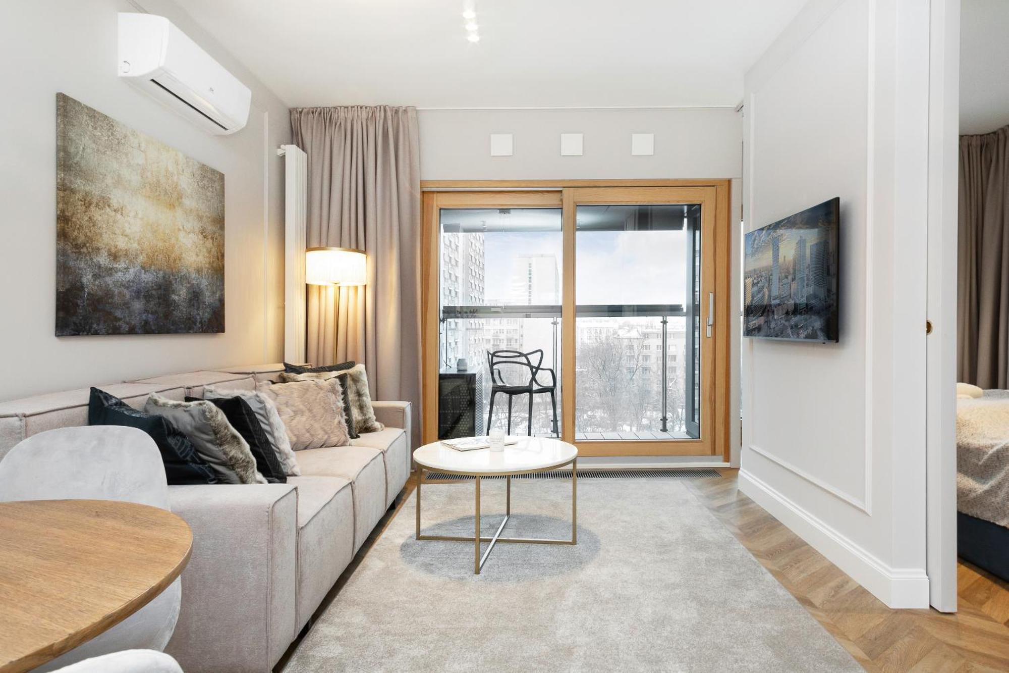 Mennica Deluxe Centre By Renters Prestige *