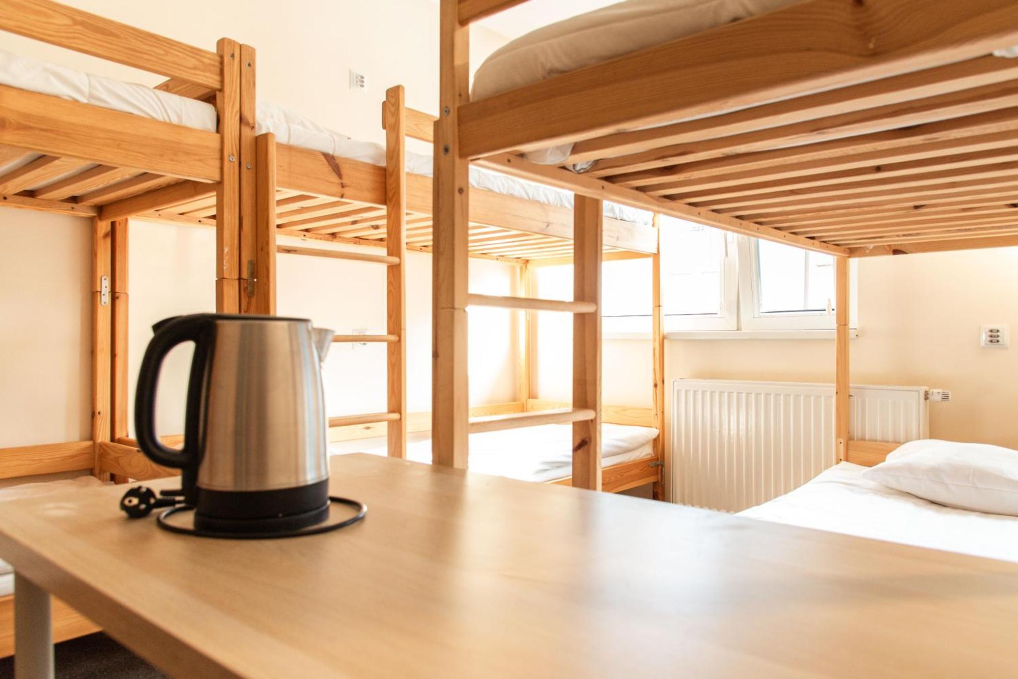 Luxhostel24 *
