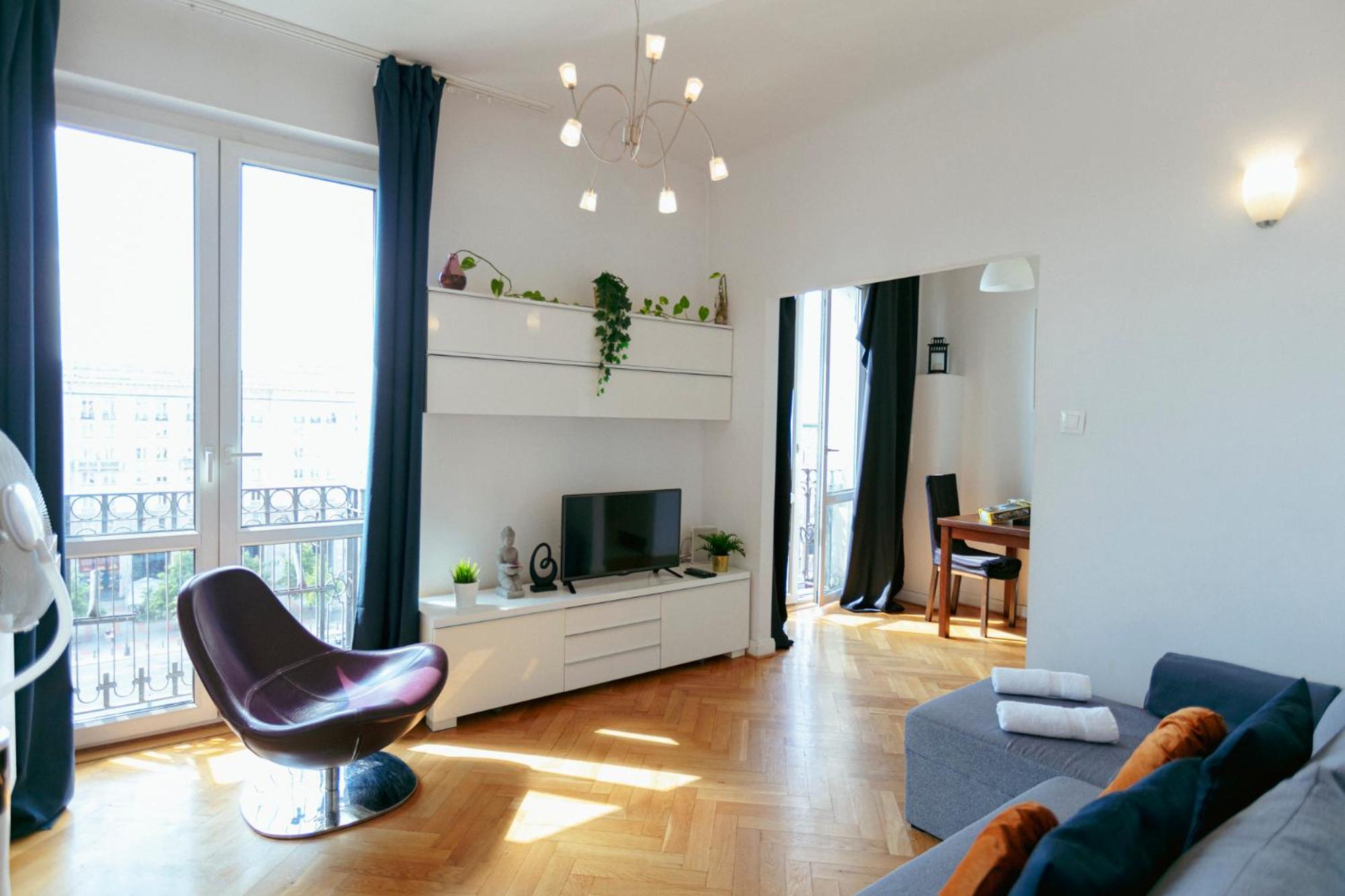 Apartment Plac Konstytucji 6 Grey - Bezplatny Garaz Podziemny - Free Parking - Dla 4 Osob *