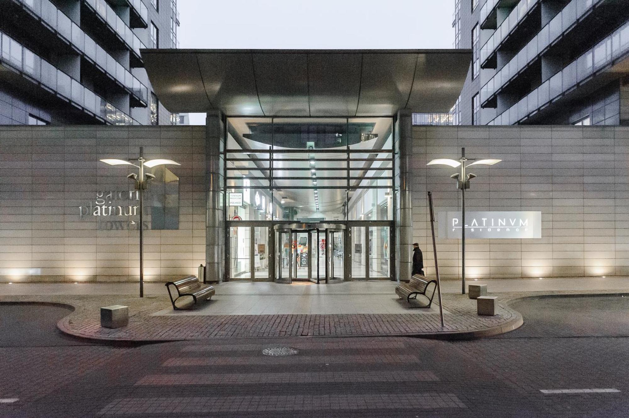 Luxury In Platinum Tower