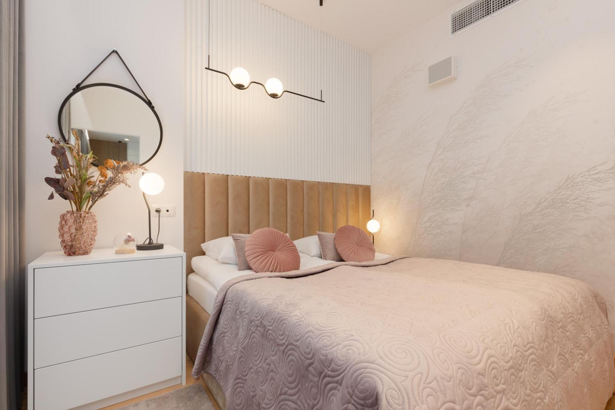 Exceptional Business By Renters Warszawa