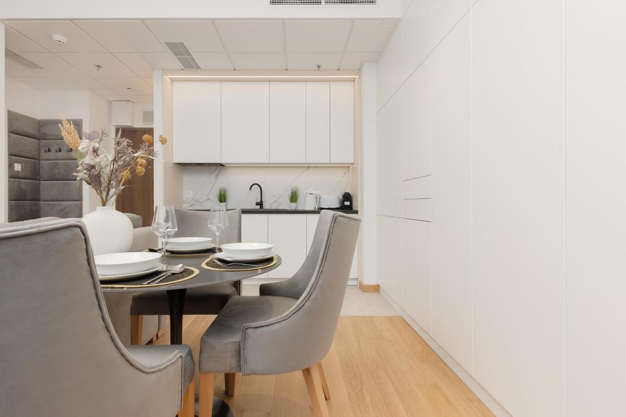 Hotel apartamentowy Exceptional Business By Renters *